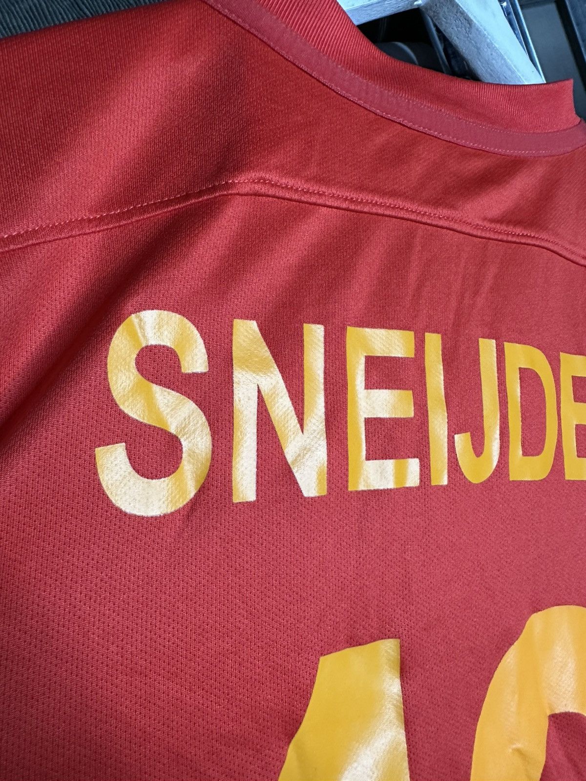 Nike Sneijder #10 Galatasaray Jersey 2015-16 Shirt Football Nike Size US S / EU 44-46 / 1 - 11 Thumbnail