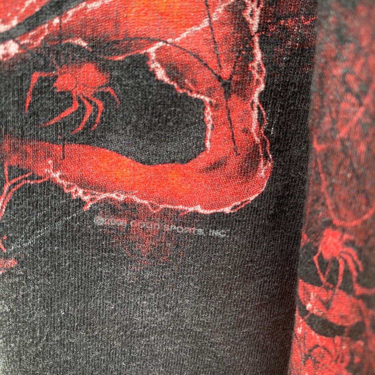 Vintage Thrashed Faded Hot Leathers Skull Streetwear Tee Size US XL / EU 56 / 4 - 7 Thumbnail