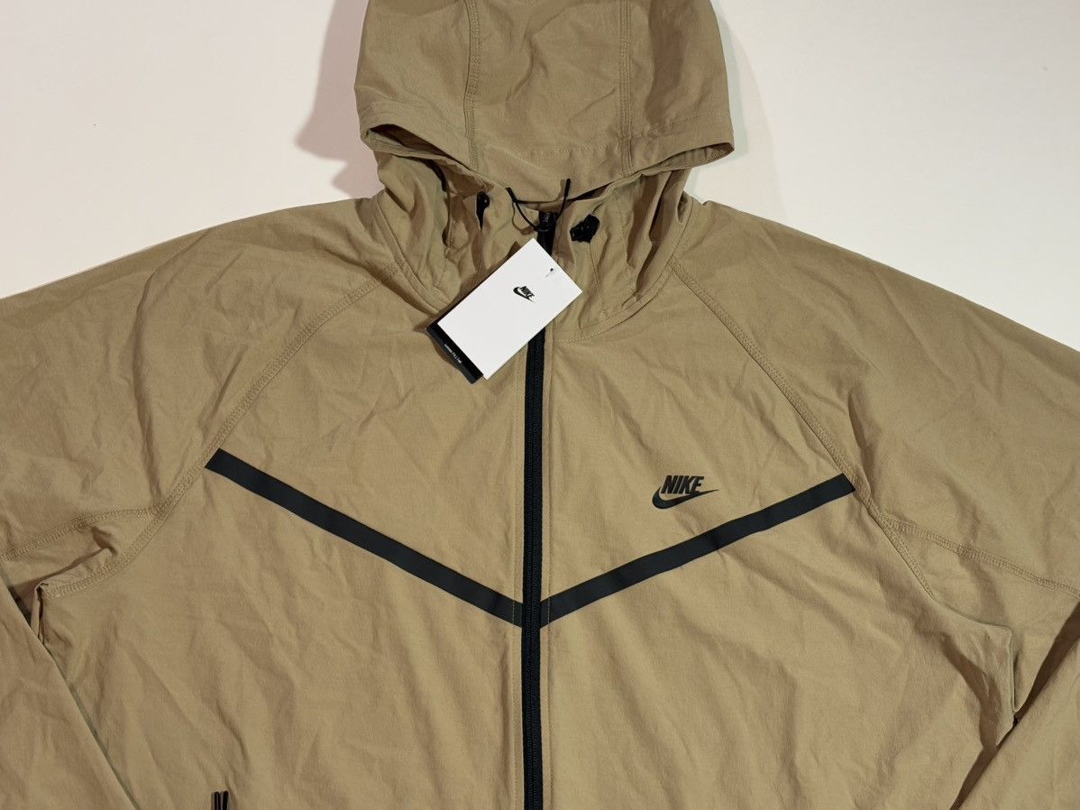 Other XLT Nike Tech Men's Woven Windrunner Jacket HM7151-297 Size US XL / EU 56 / 4 - 8 Thumbnail