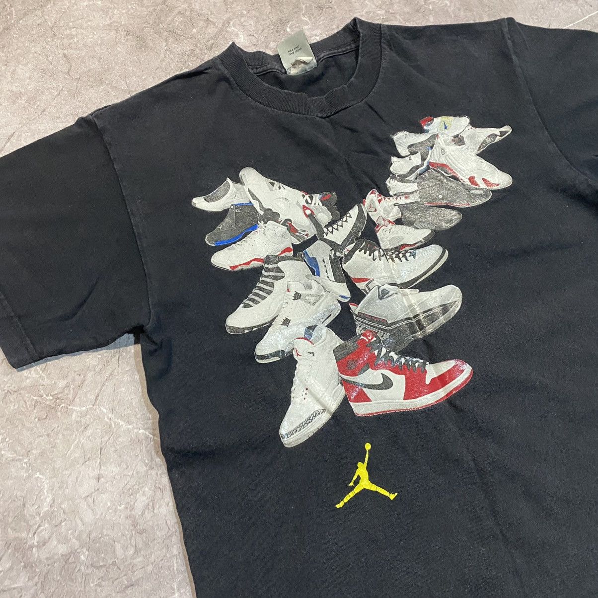 Jordan Brand VINTAGE JORDAN TEE BIG LOGO FADED USA 90s Size US S / EU 44-46 / 1 - 3 Thumbnail