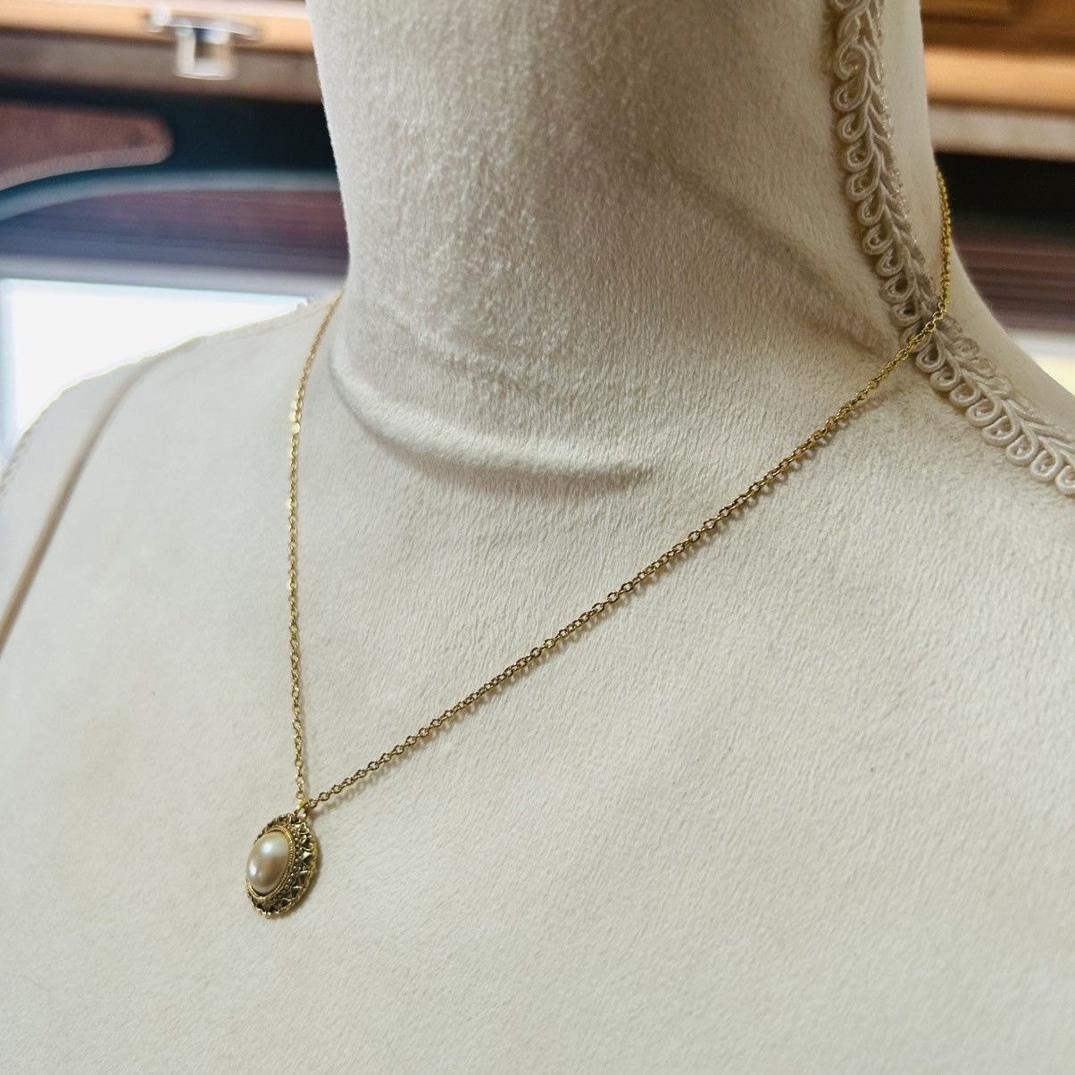 Vintage Handcrafted repurpose faux pearl filigree pendant necklace Size ONE SIZE - 3 Thumbnail
