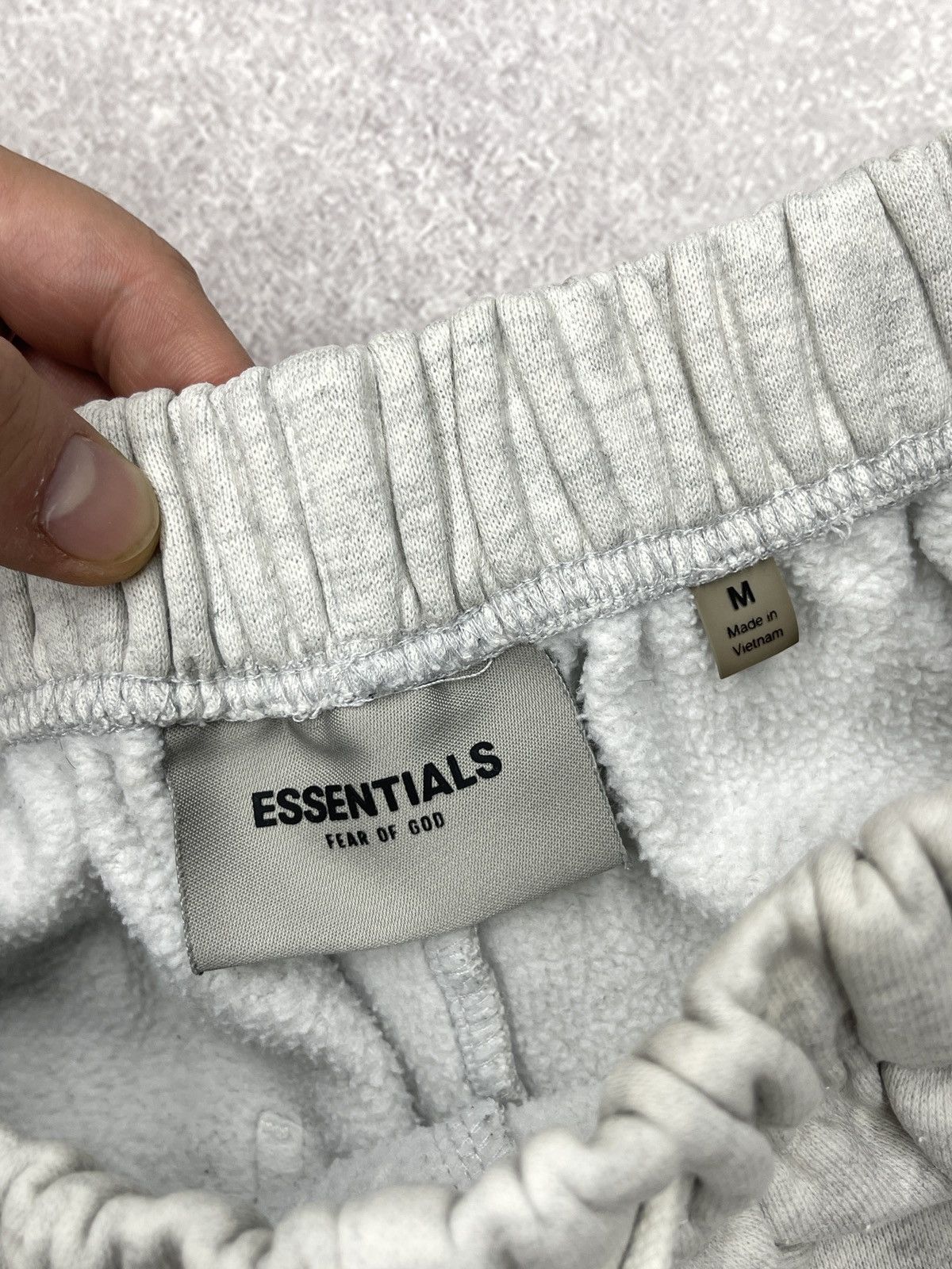Essentials Fear of God Essentials Sweat Shorts Heather Grey Size US 32 / EU 48 - 14 Thumbnail