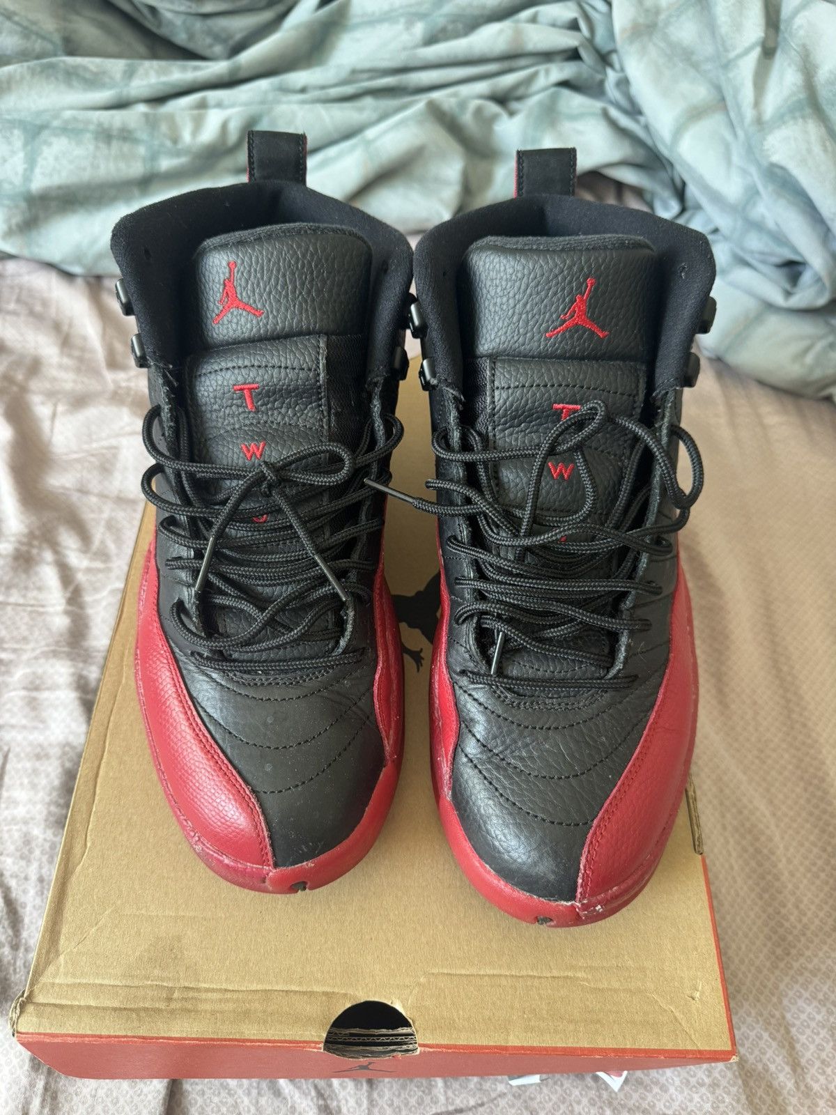 Jordan Brand Jordan 12 Flu Game 2016 Size US 9 / EU 42 - 1 Thumbnail