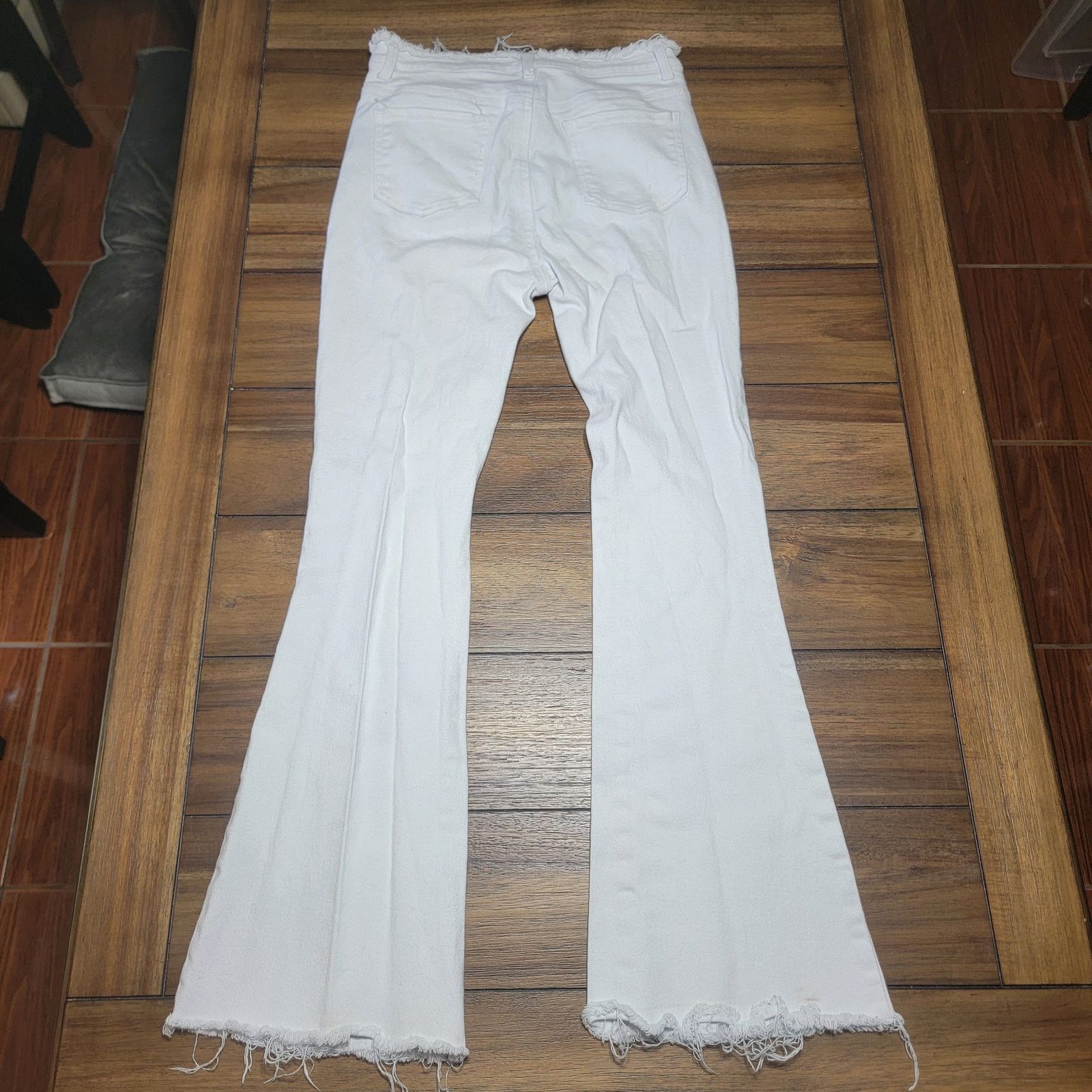 Shein Shein Woman White Denim Pants w/ Raw Hem & Waist -Size Large Size 29" - 3 Thumbnail