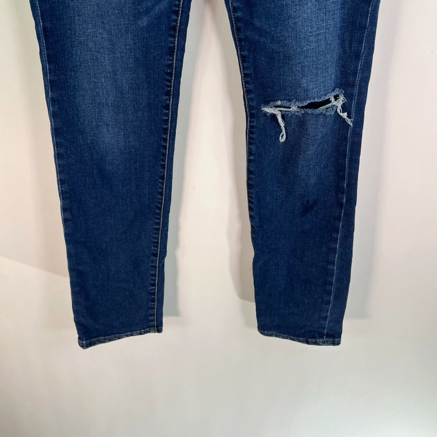 Vintage VINTAGE Kut From The Kloth Jeans Distressed Blue 30x30 Women 4 Bootcut 5-Pocket Denim Jeans Womens Classic Fit Size 27" / US 4 / IT 40 - 4 Thumbnail