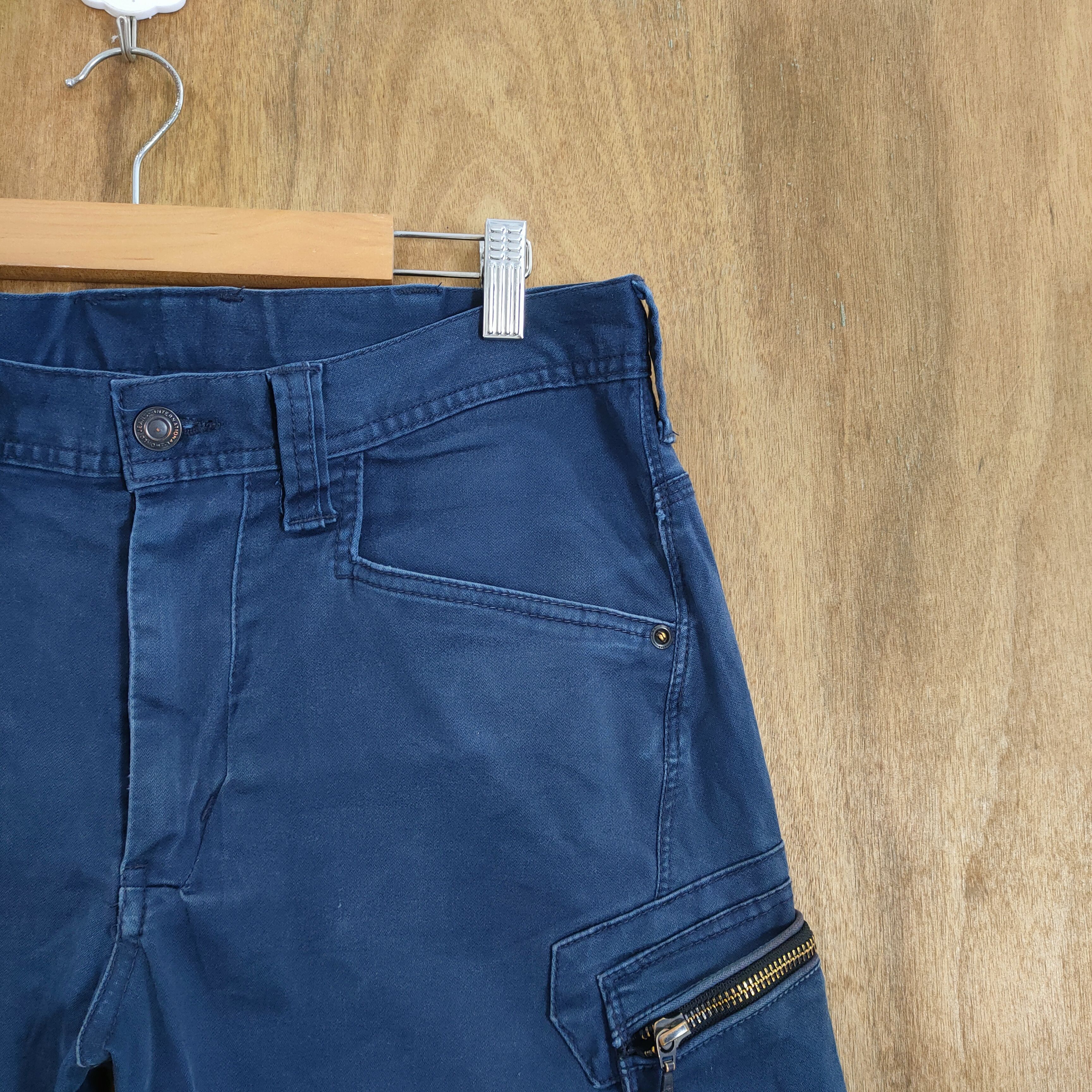 Japanese Brand VINTAGE JAPAN EVENRIVER DARK BLUE CARGO PANTS Size US 32 / EU 48 - 5 Thumbnail