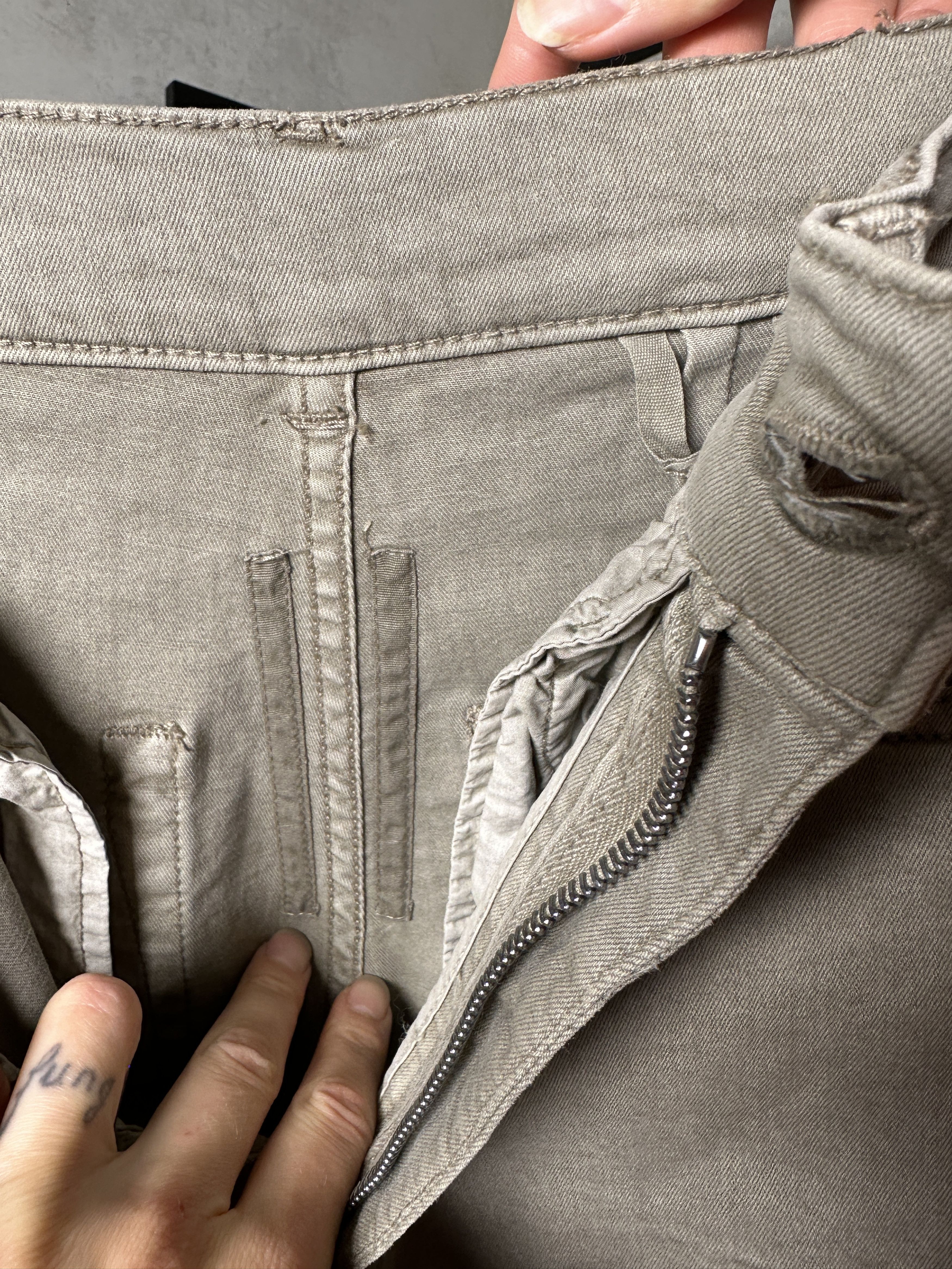 Rick Owens Drkshdw Rick Owens DRKSHDW Bolan Bootcut Jeans Pearl Size 25" / US 0 / IT 36 - 15 Thumbnail