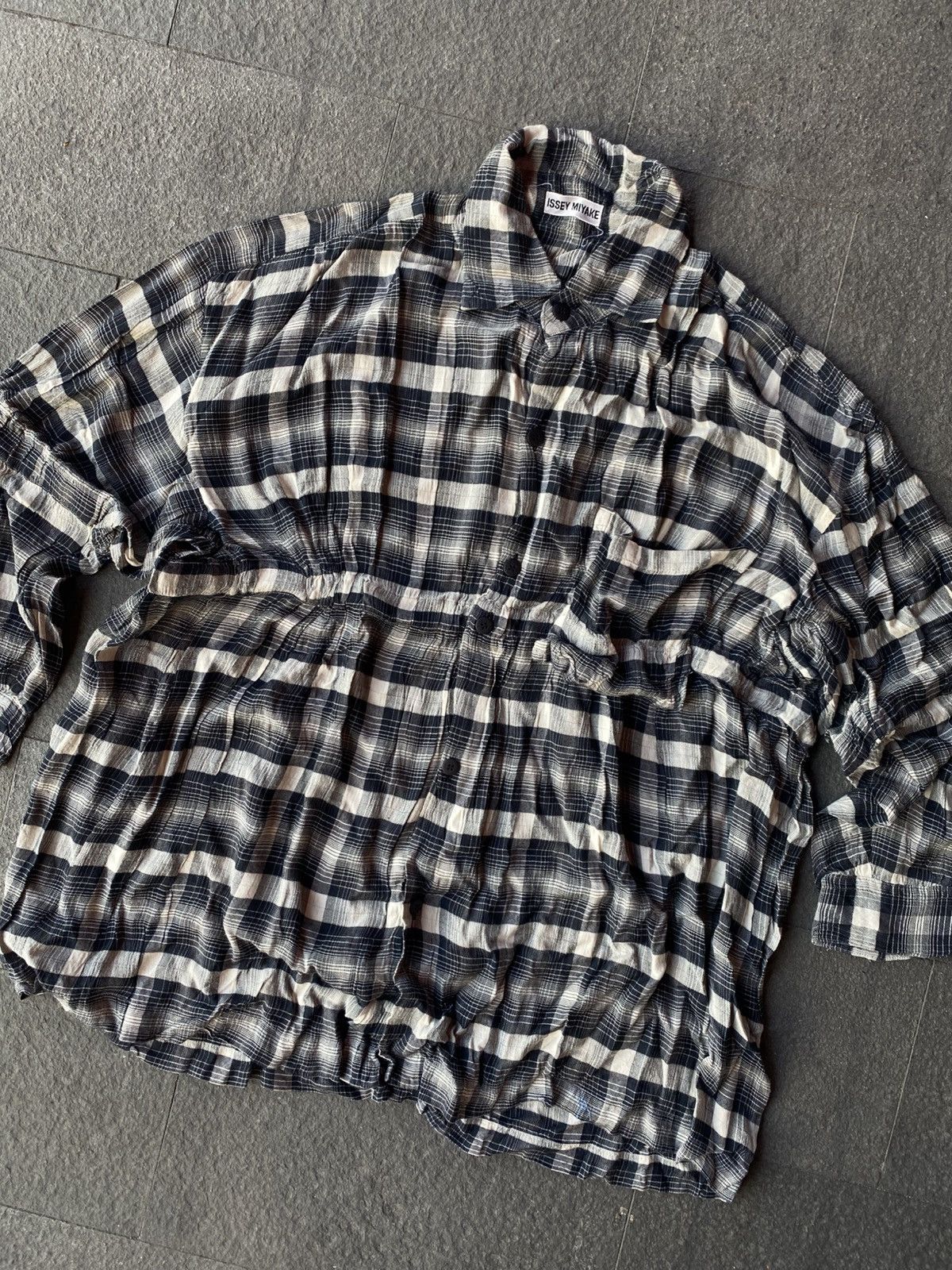 Issey Miyake 💸BINDING OFFER💸 ISSEY MIYAKE PLEATED PLAID UNIQUE FLANNEL Size US XL / EU 56 / 4 - 2 Thumbnail