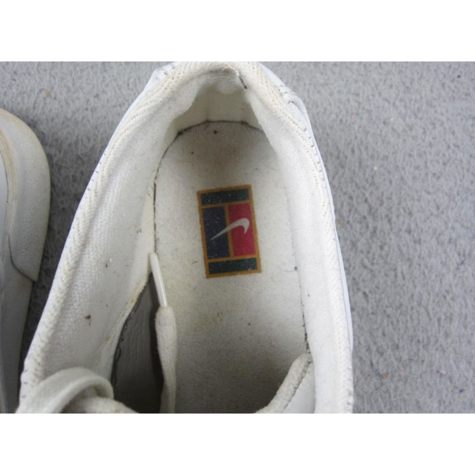 Nike VINTAGE Nike Shoes Womens 7.5 White Low Top 90s Challenge Court Sneakers Ladies Size M / US 6-8 / IT 42-44 - 3 Thumbnail