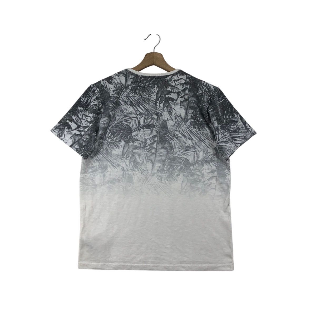 Japanese Brand × semanticdesign Semantic Design Tee Shirt Floral Logo Japanese Brand Size US L / EU 52-54 / 3 - 3 Thumbnail