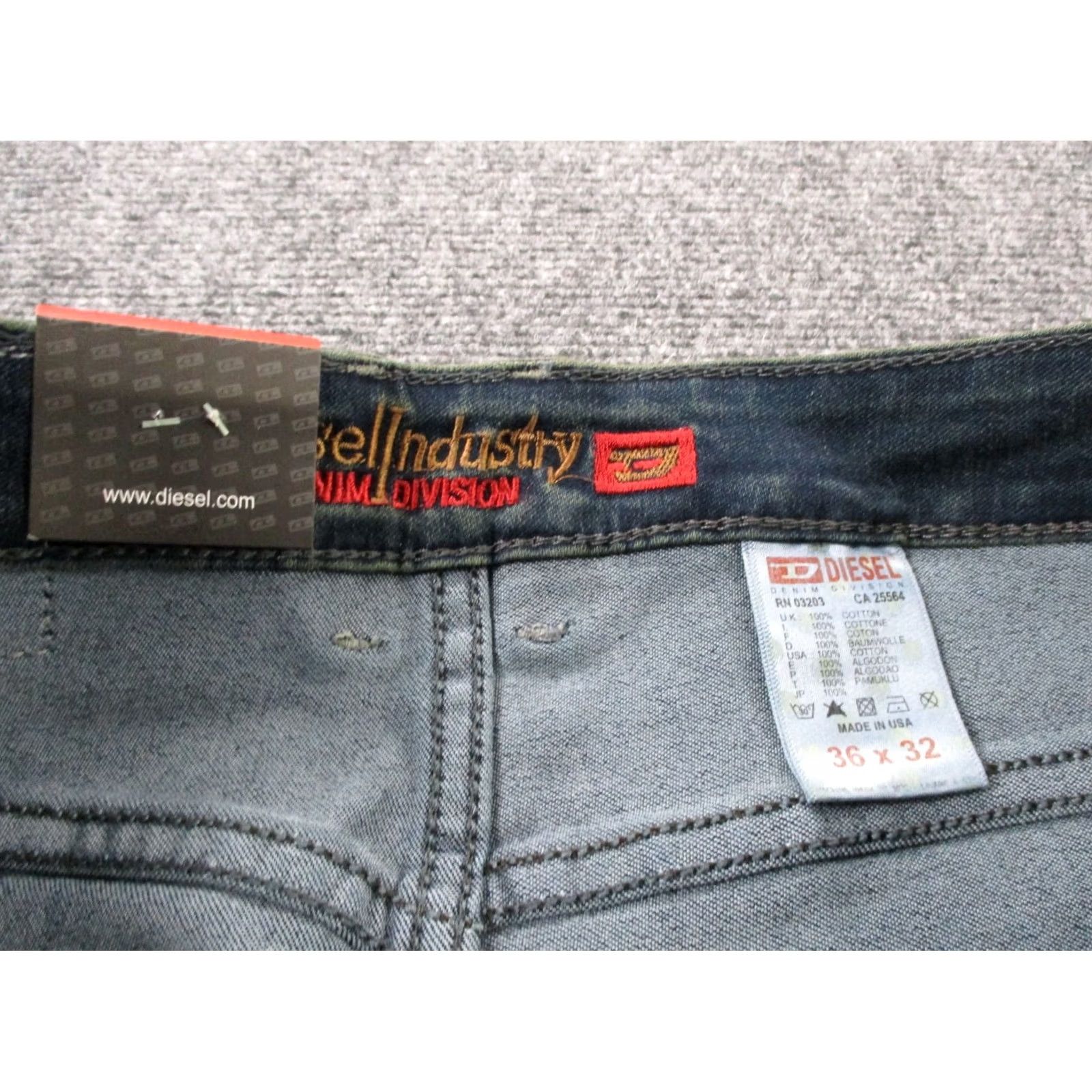 Diesel Diesel Jeans Men 36 X 32 Blue Denim Straight Workwear Faded NEW Jeans Mens 36 Blue Diesel Jeans Straight Denim 90s? Size US 36 / EU 52 - 7 Thumbnail