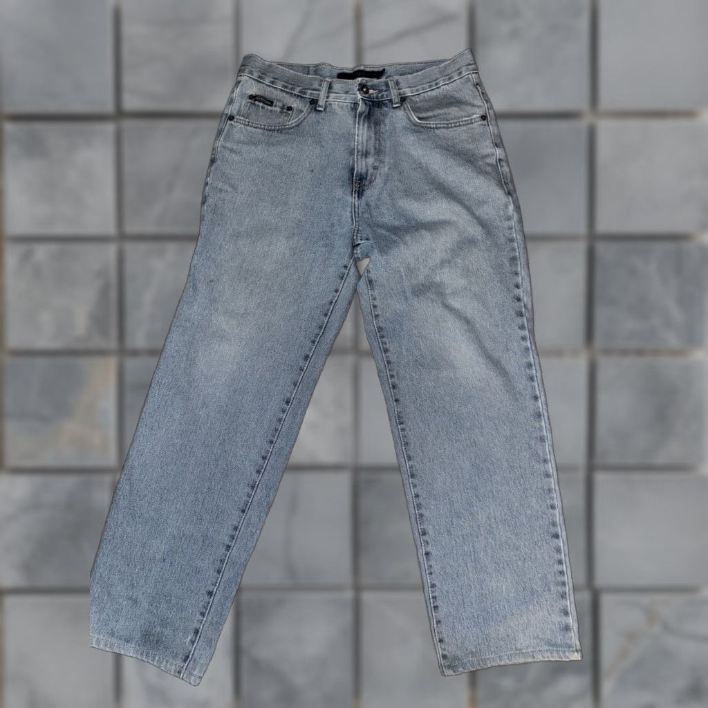 Calvin Klein VINTAGE Calvin Klein Jeans Denim Light Blue Straight 32x30 Mens Jeans Size US 32 / EU 48 - 1 Thumbnail