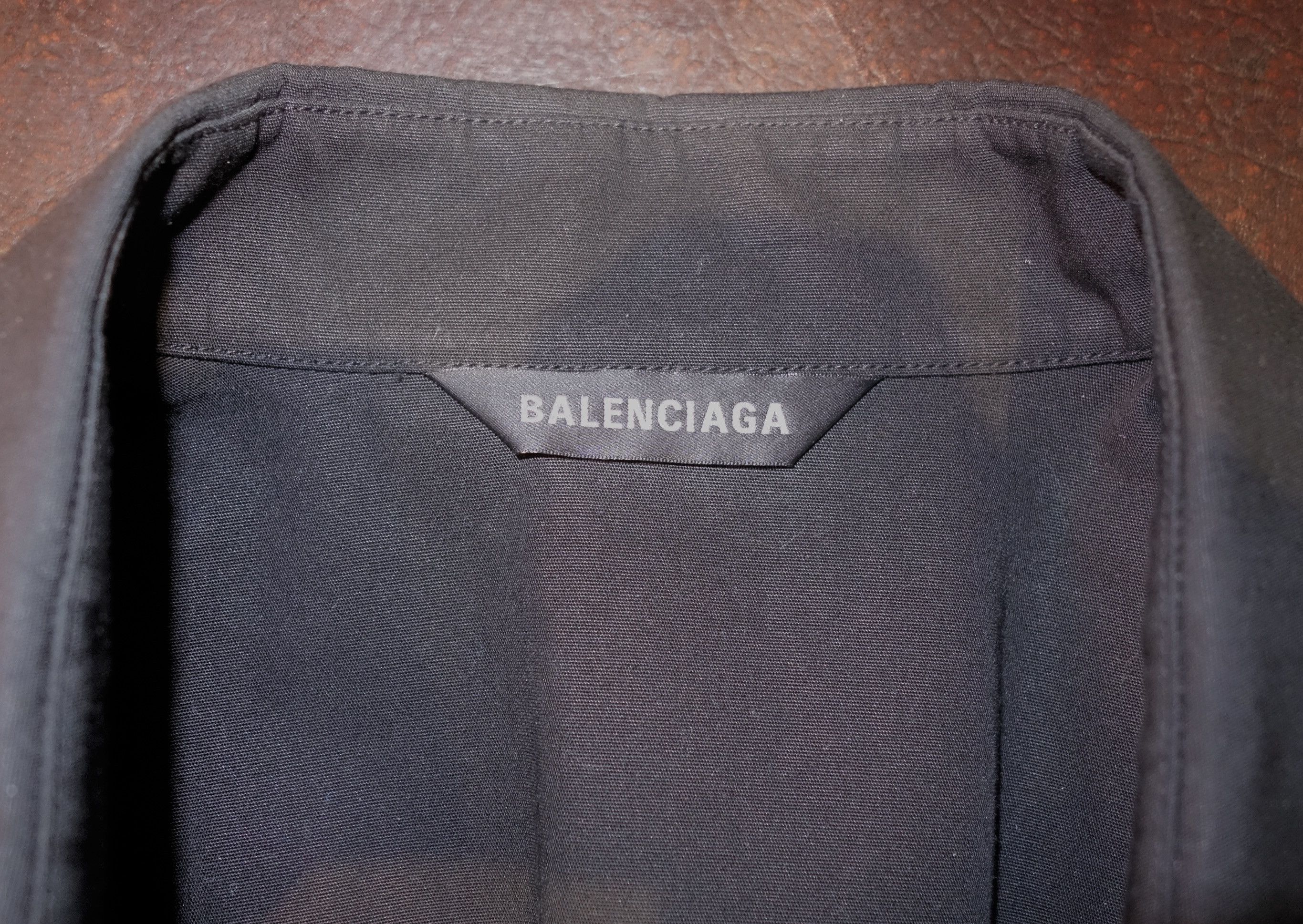 Balenciaga '360 Degree' Winter 022 oversized button down shirt Size US XL / EU 56 / 4 - 16 Thumbnail