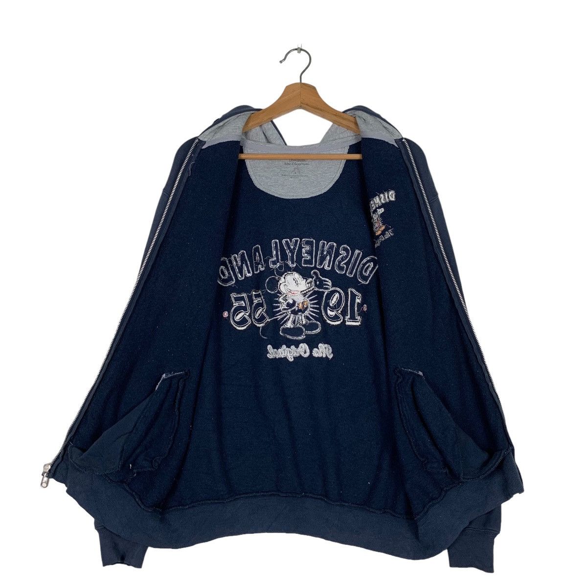 Disney DISNEYLAND Embroidery Big Logo Zipper Hoodies #0709-C32 Size US S / EU 44-46 / 1 - 13 Thumbnail