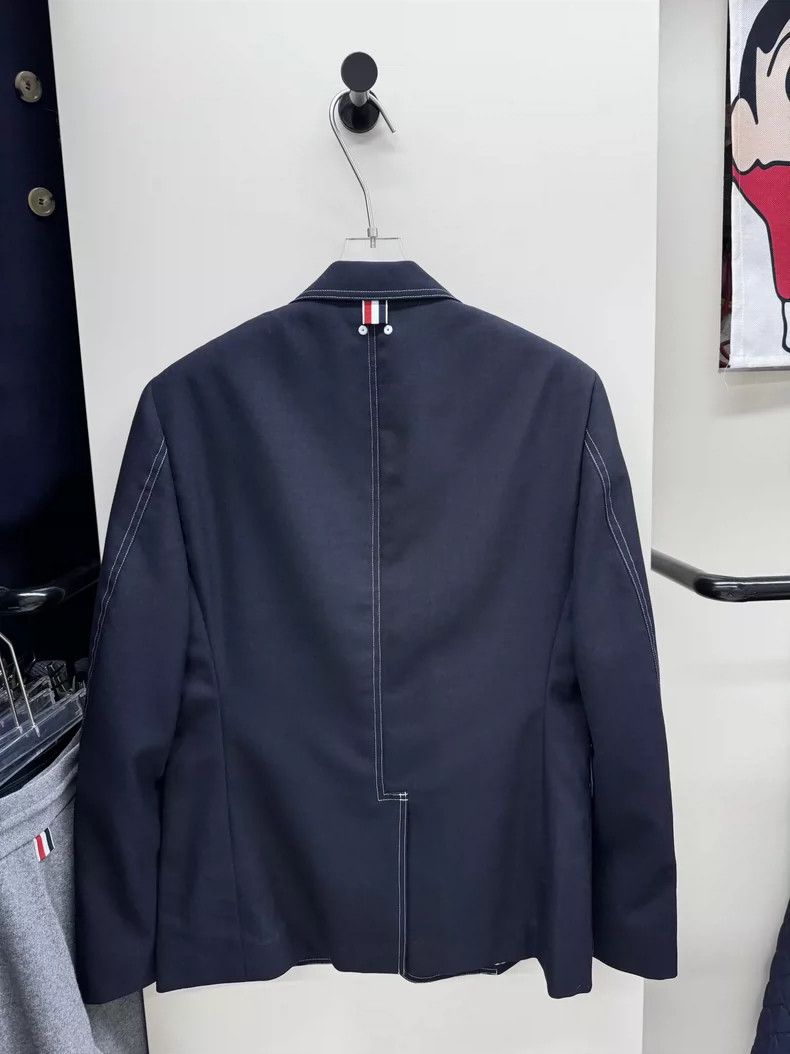 Thom Browne Thom Browne size3 A schoolboy suit Size 38L - 2 Thumbnail