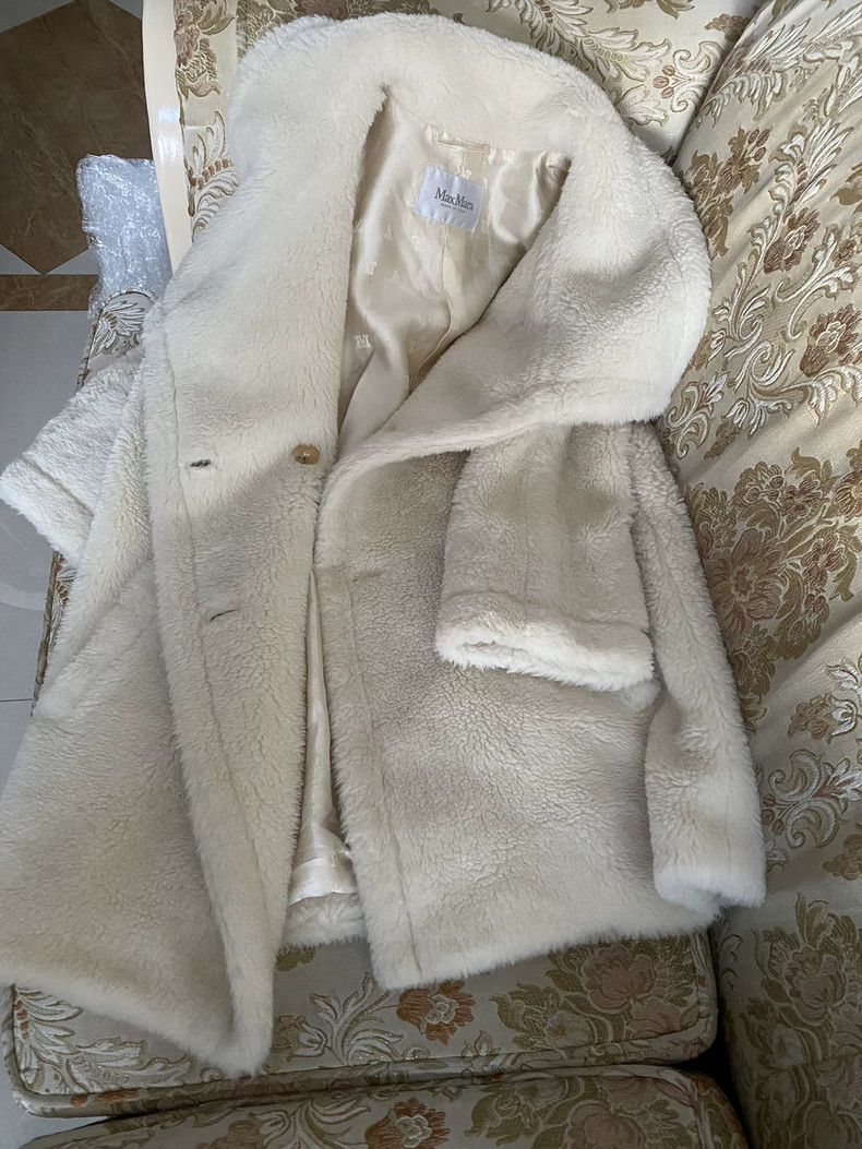 Max Mara Max Mara Limited Teddy Bear Jacket Size L / US 10 / IT 46 - 2 Thumbnail
