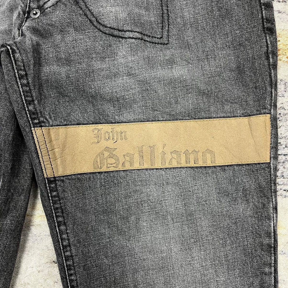John Galliano John Galliano spell out leather logo denim pants Size US 31 - 5 Thumbnail
