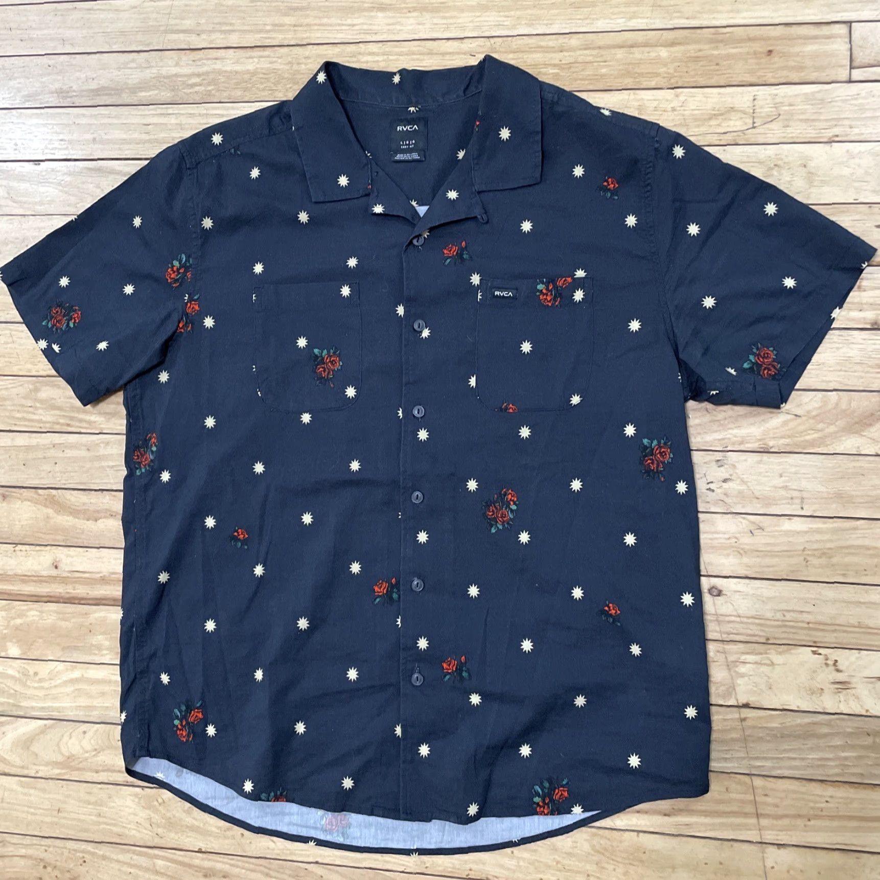 RVCA RVCA Button-Down Shirt Men L Relaxed Black Rose Star Beachy Preppy Punk Y2K Shirt Adults Sons? Size US L / EU 52-54 / 3 - 3 Thumbnail