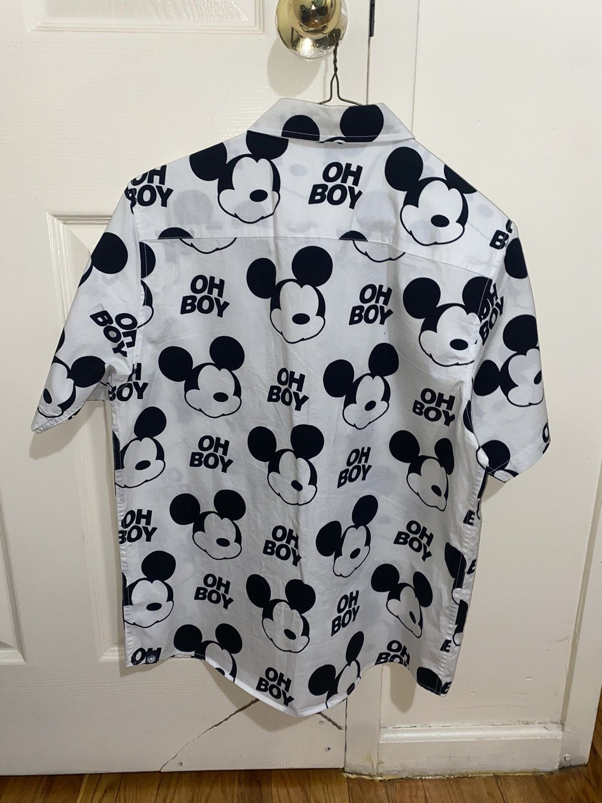 NEFF Vintage Neff Disney Men's Oh Boy Mickey Button-Down Shirt Size US S / EU 44-46 / 1 - 3 Thumbnail