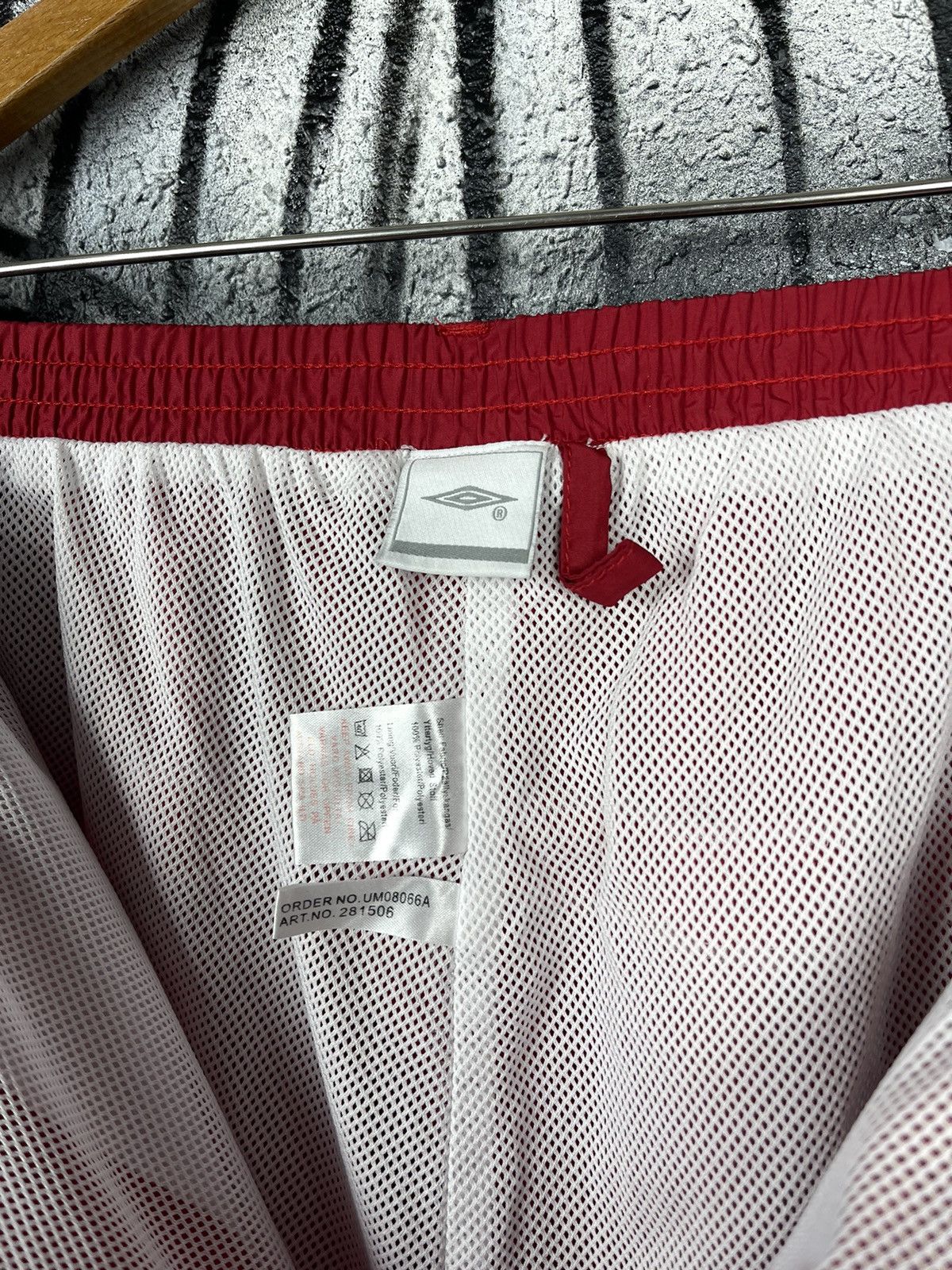 Umbro Vintage Umbro Y2K Red Sport Pants Size Small Size US 31 - 10 Thumbnail