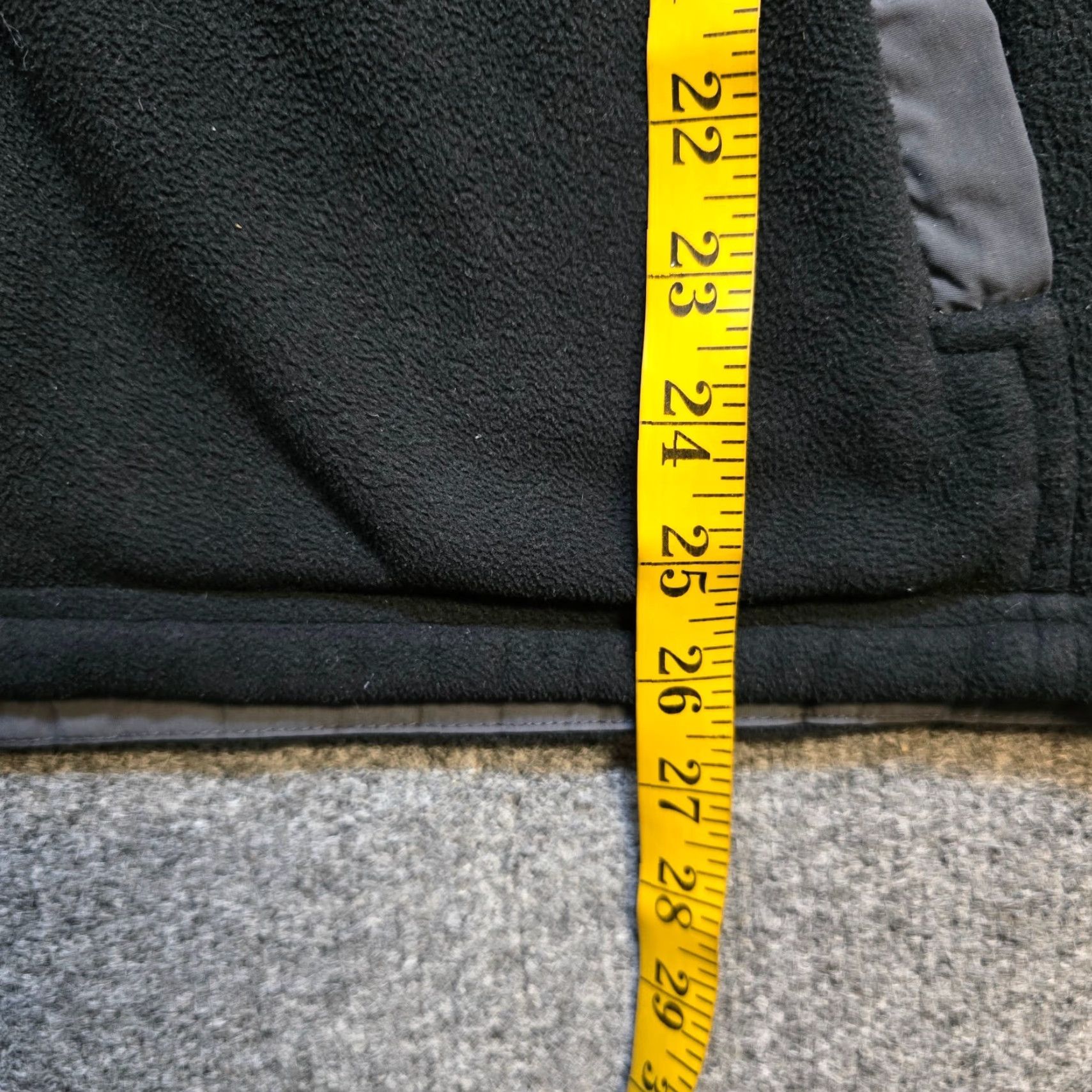 Vintage LL Bean Vest Mens XL Black Fleece Full Zip Pockets Outdoors Casual Basic Vestmen? Size US XL / EU 56 / 4 - 4 Thumbnail
