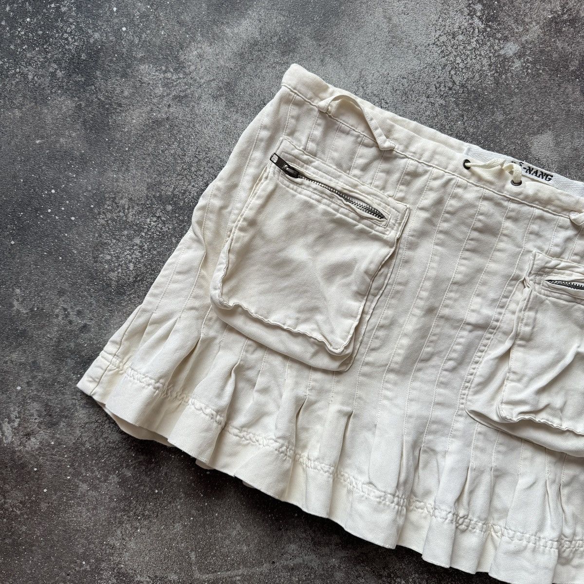 Hysteric Glamour 2000’s Grunge Fairy Low Rise White Cargo Ruffle Mini Skirt Size 27" / US 4 / IT 40 - 3 Thumbnail