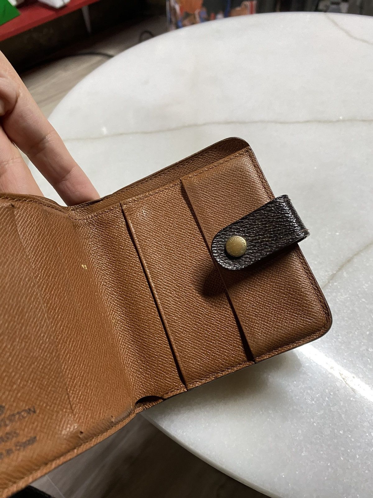 Louis Vuitton Louis Vuitton Brown Monogram Leather Wallet Preowned Y2K Size ONE SIZE - 18 Thumbnail