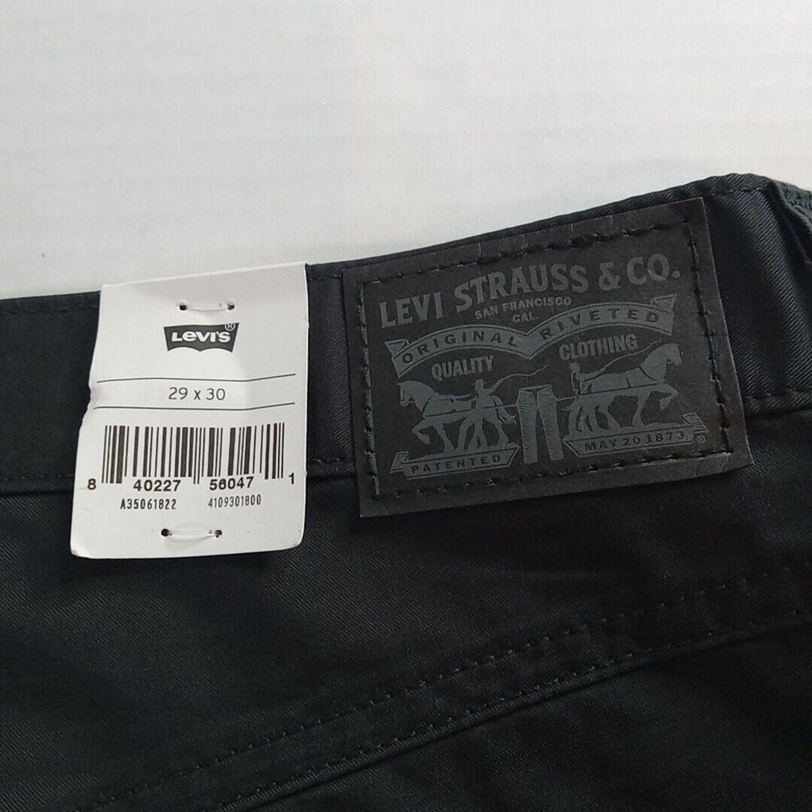 Levi's Levi's Women's High-Waisted Mom Jeans Black Size 29x30 NWT Size 29" - 9 Thumbnail