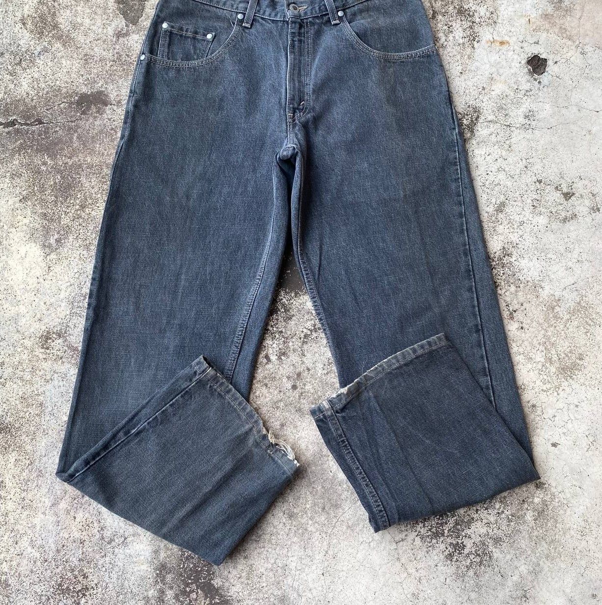 Levi's Vintage Clothing VINTAGE LEVIS 99 SILVERTAB BAGGY LOOSE FADED BLACK DENIM Size US 31 - 4 Thumbnail