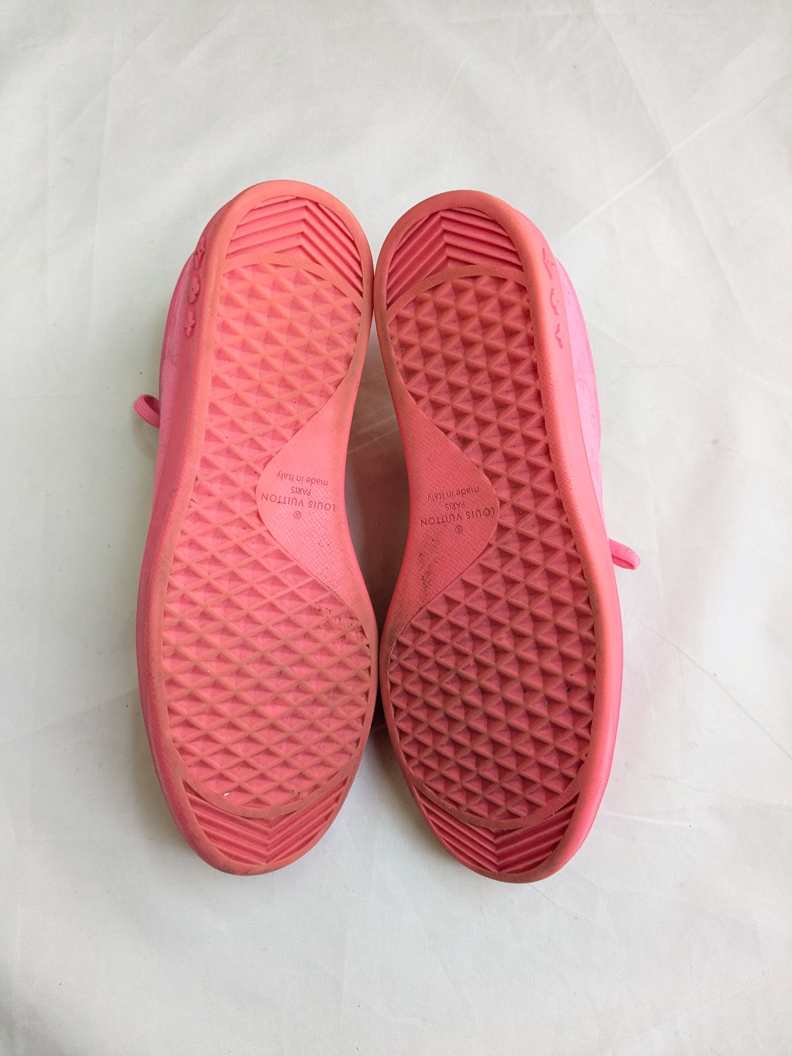 Louis Vuitton Louis Vuitton Monogram Sneakers Pink 10.5 Logo Size US 10.5 / EU 43-44 - 16 Thumbnail