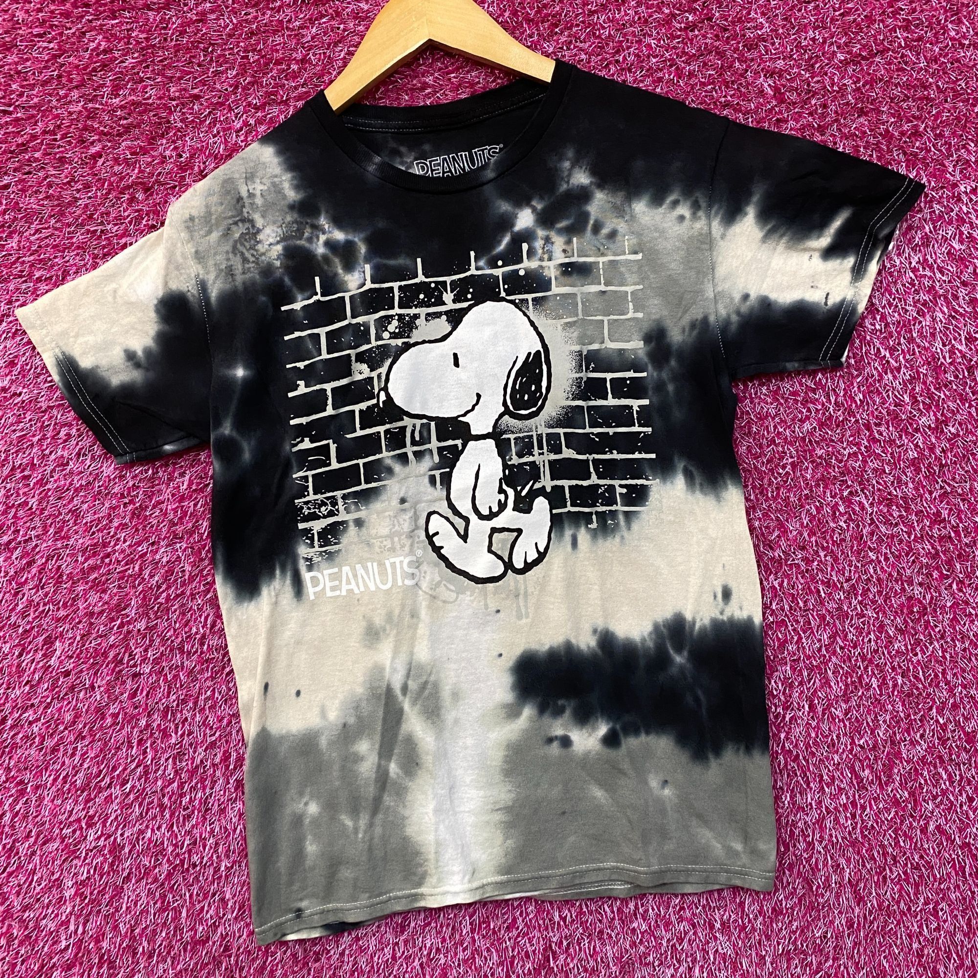 Peanuts Peanuts Snoopy Wall Tie Dye T-Shirt Small Size US S / EU 44-46 / 1 - 3 Thumbnail