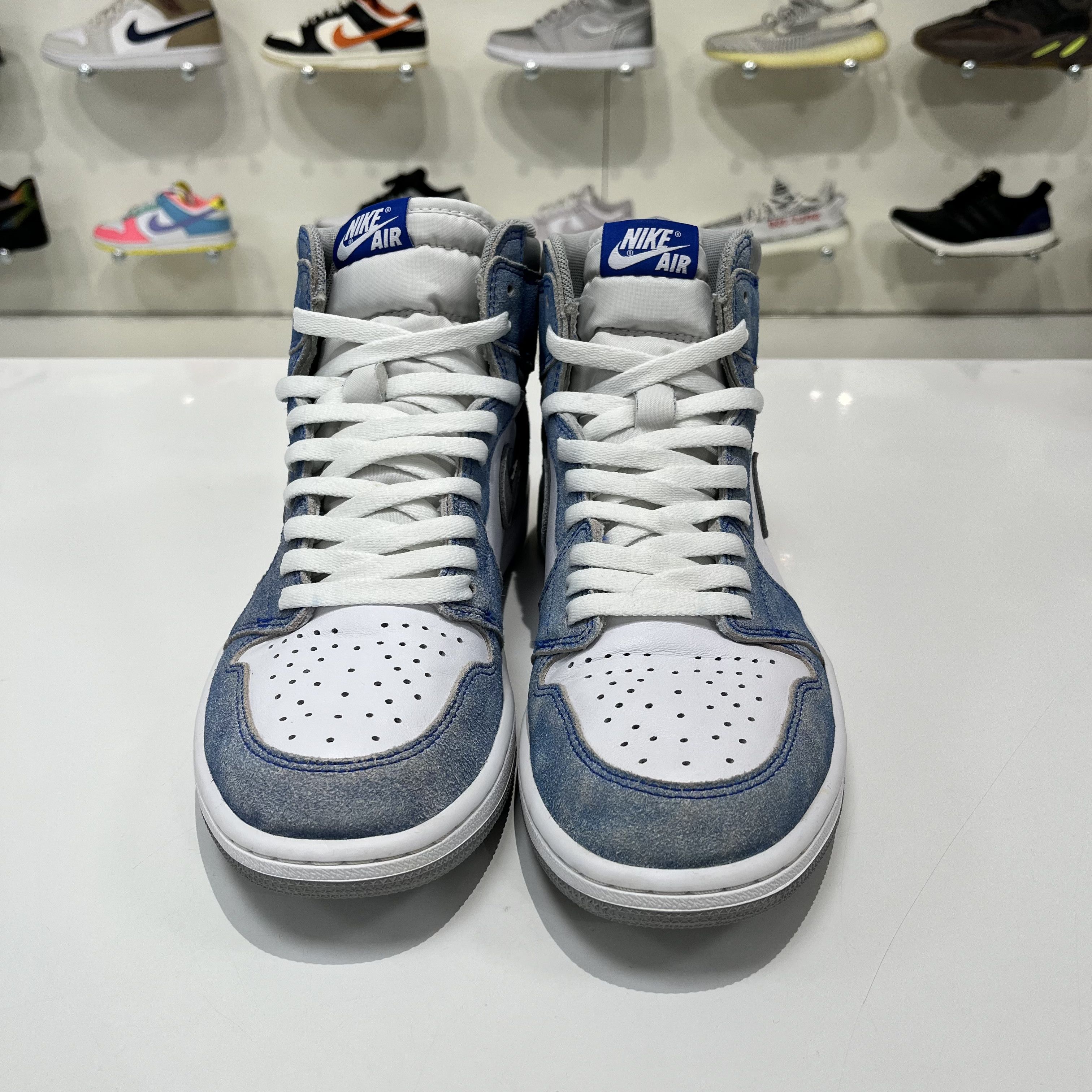 Nike Air Jordan 1 Retro High Hyper Royal Smoke Grey Size US 9.5 / EU 42-43 - 5 Thumbnail