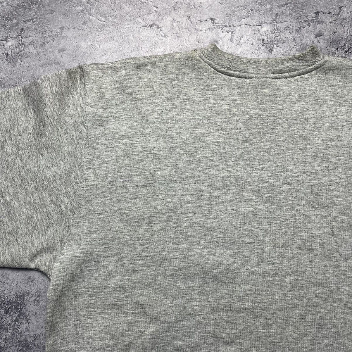 Nike Vintage Nike Big Swoosh Central Logo Sweatshirt Streetwear Size US XL / EU 56 / 4 - 13 Thumbnail