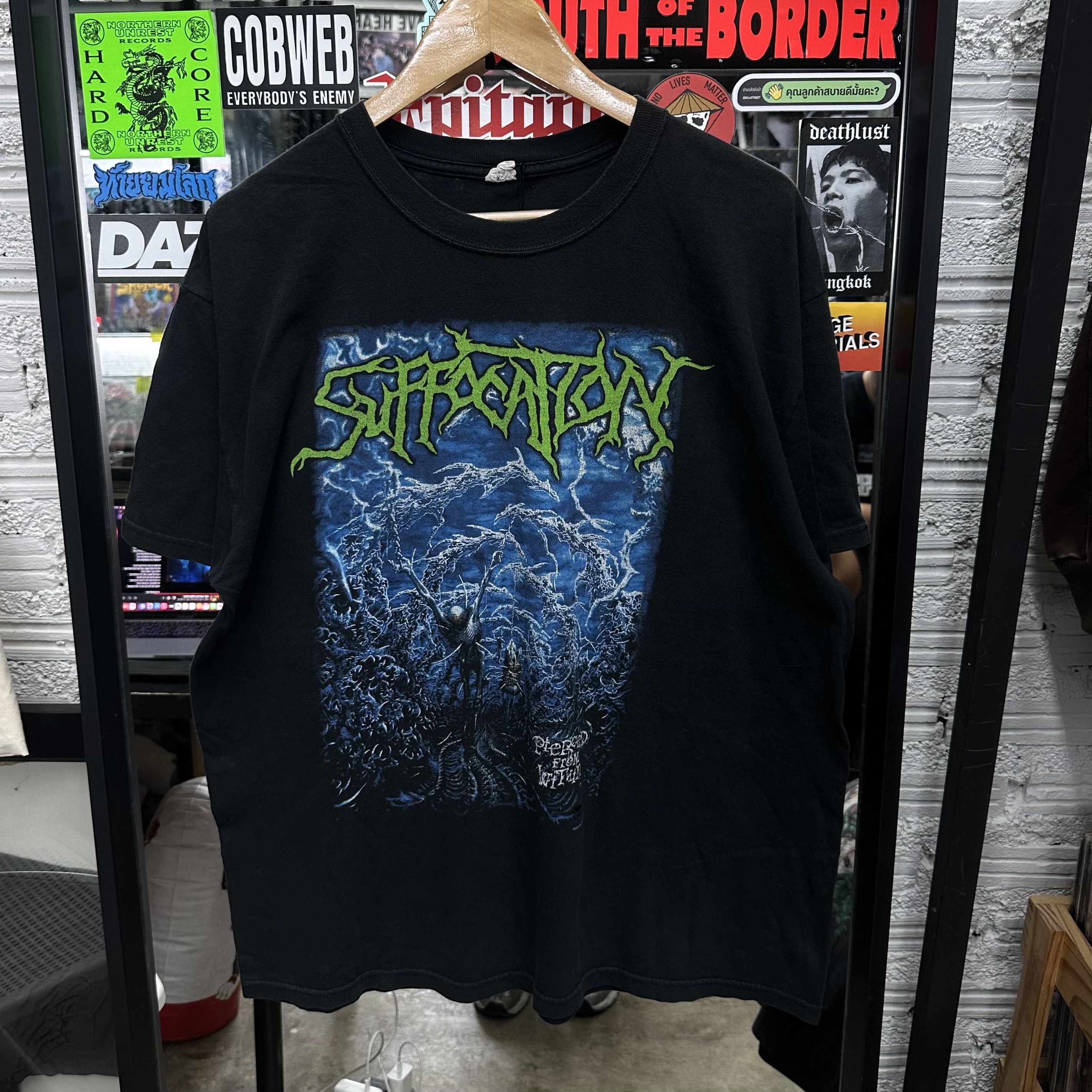 Band Tees SUFFOCATION Pierced From Within Vintage 2000s Size US XL / EU 56 / 4 - 1 Thumbnail