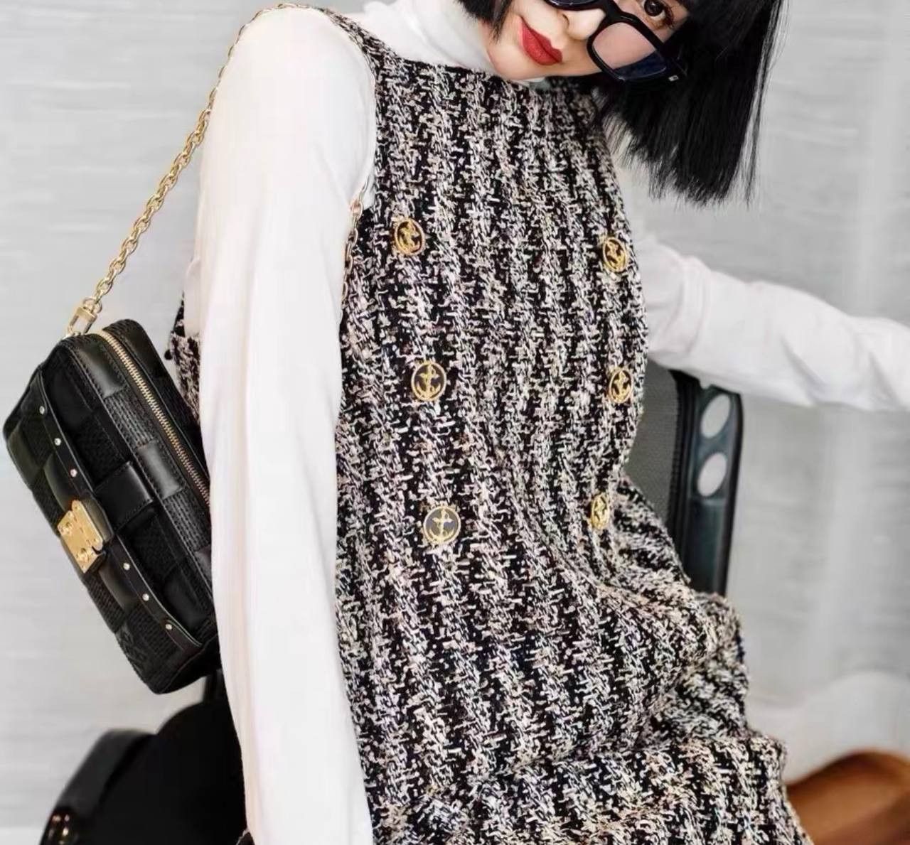 Louis Vuitton Louis Vuitton LV tweed dress with lambswool logo Size XXS / US 00 / IT 34 - 3 Thumbnail