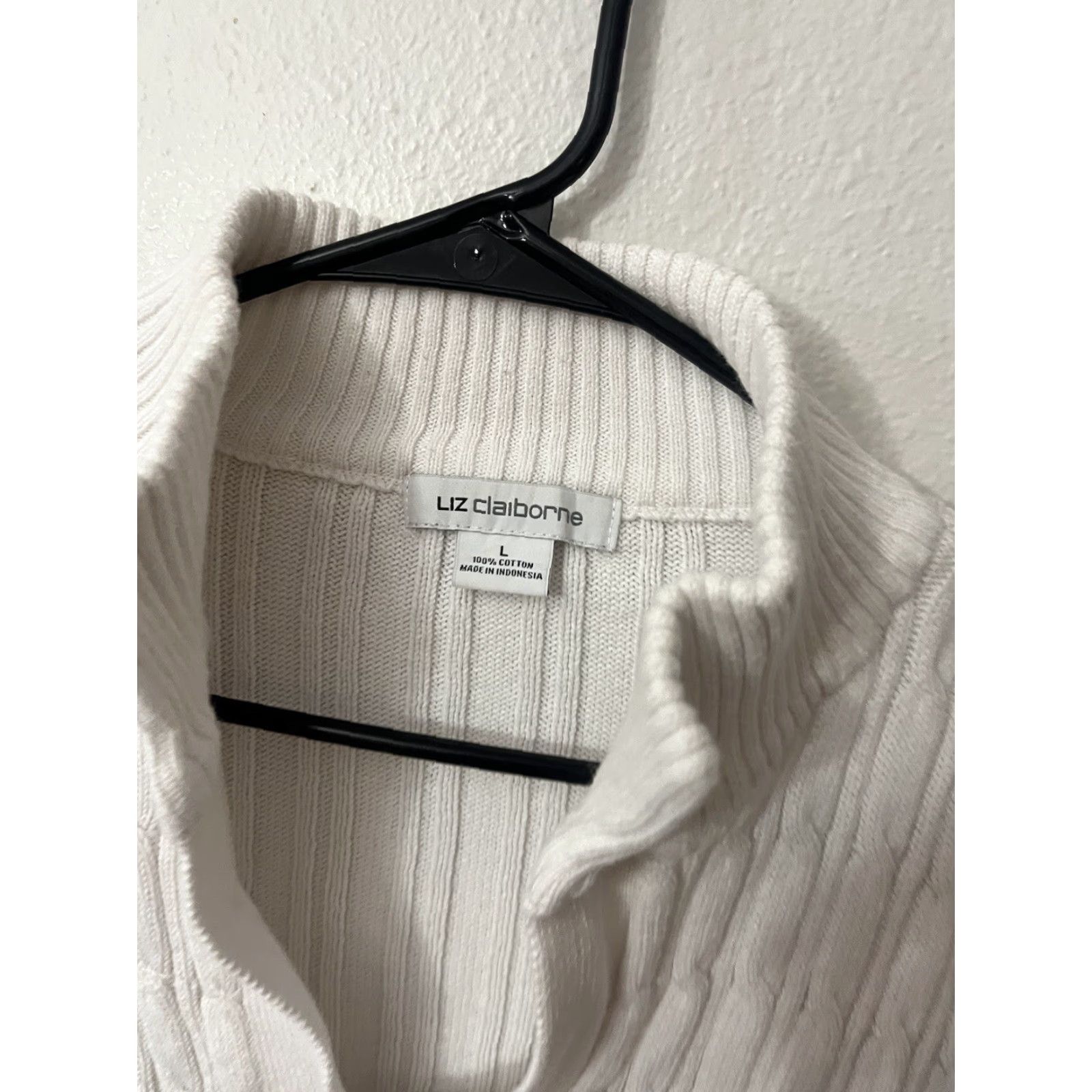 Liz Claiborne Liz Claiborne Sweater L White V-Neck Long Sleeve Cable-Knit Cotton Pullover Women Size L / US 10 / IT 46 - 2 Thumbnail