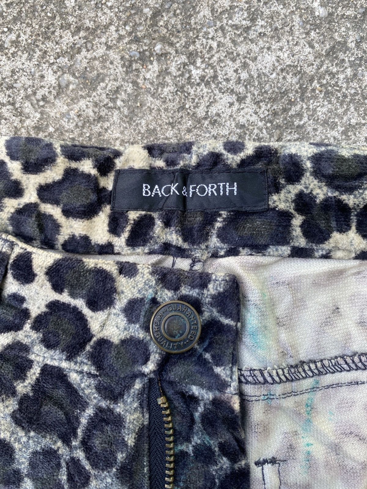 Japanese Brand Back&Forth Leopard Design Sunfaded Corduroy Flare Pant Size 27" / US 4 / IT 40 - 12 Thumbnail