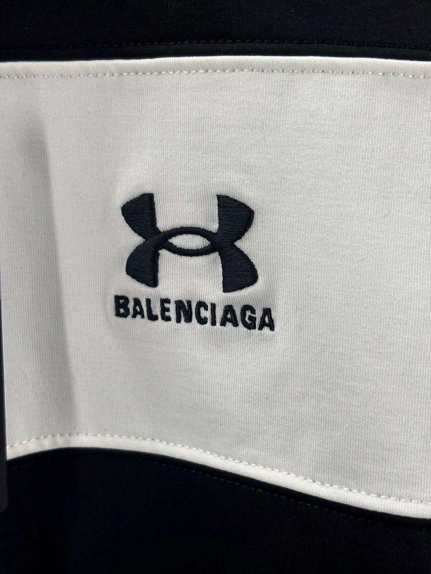 Balenciaga Balenciaga Black Slim Fit Sports Cardigan Size US M / EU 48-50 / 2 - 2 Thumbnail