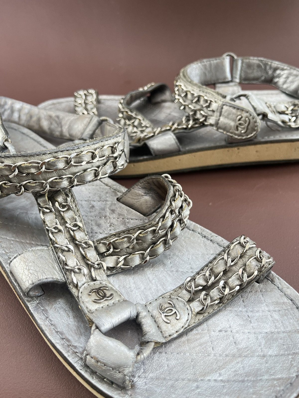 Chanel Metallic Lambskin Chain Sandals Size US 7.5 / IT 37.5 - 11 Thumbnail