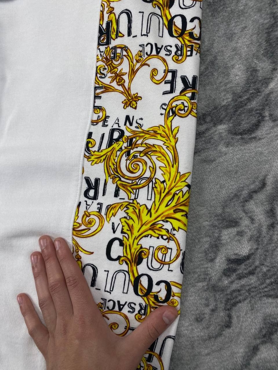Versace Versace Jeans Couture Sweatpants Baroque Print Men Size XL Size US 36 / EU 52 - 6 Thumbnail