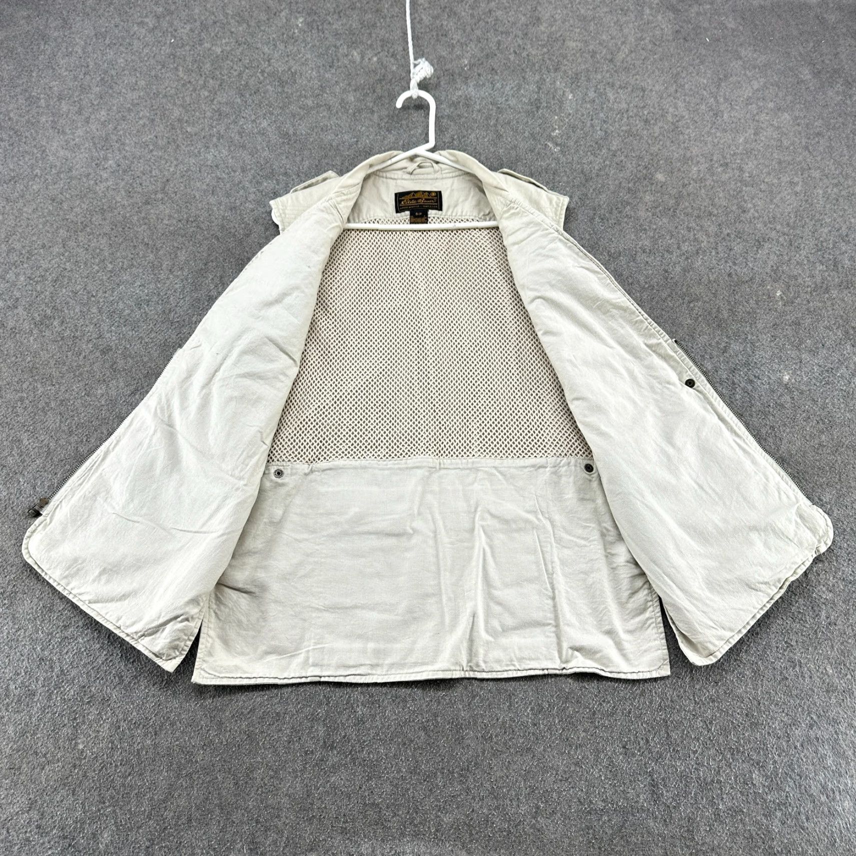 Eddie Bauer VINTAGE Eddie Bauer Vest Mens S Beige Canvas Utility Hunting 90s Outdoors Pockets Full Zip Size US S / EU 44-46 / 1 - 2 Thumbnail