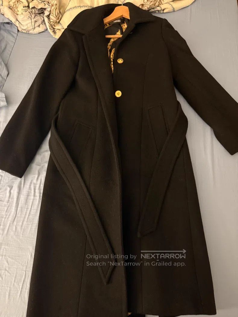 Versace Versace Black wool coat Size S / US 4 / IT 40 - 1 Thumbnail