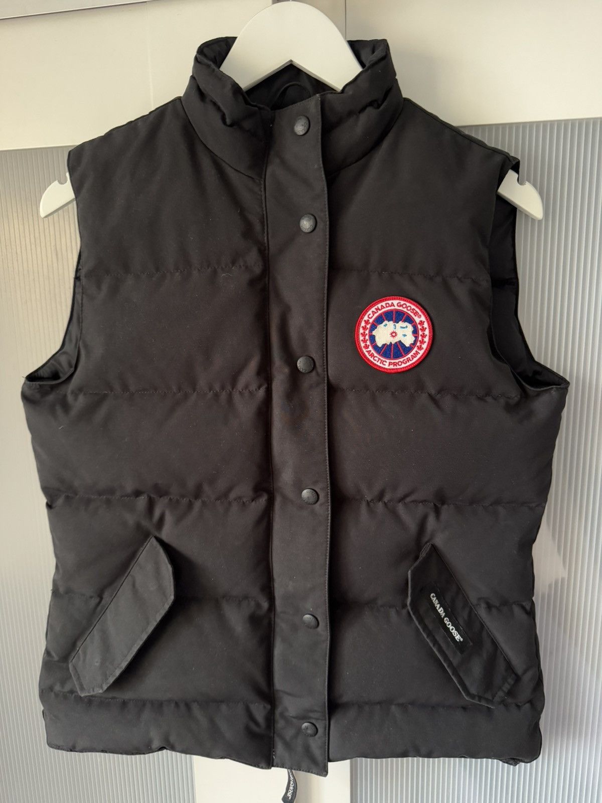 Canada Goose CANADA GOOSE gilet Study photos for REAL TAPE MEASUREMENTS Size M / US 6-8 / IT 42-44 - 3 Thumbnail
