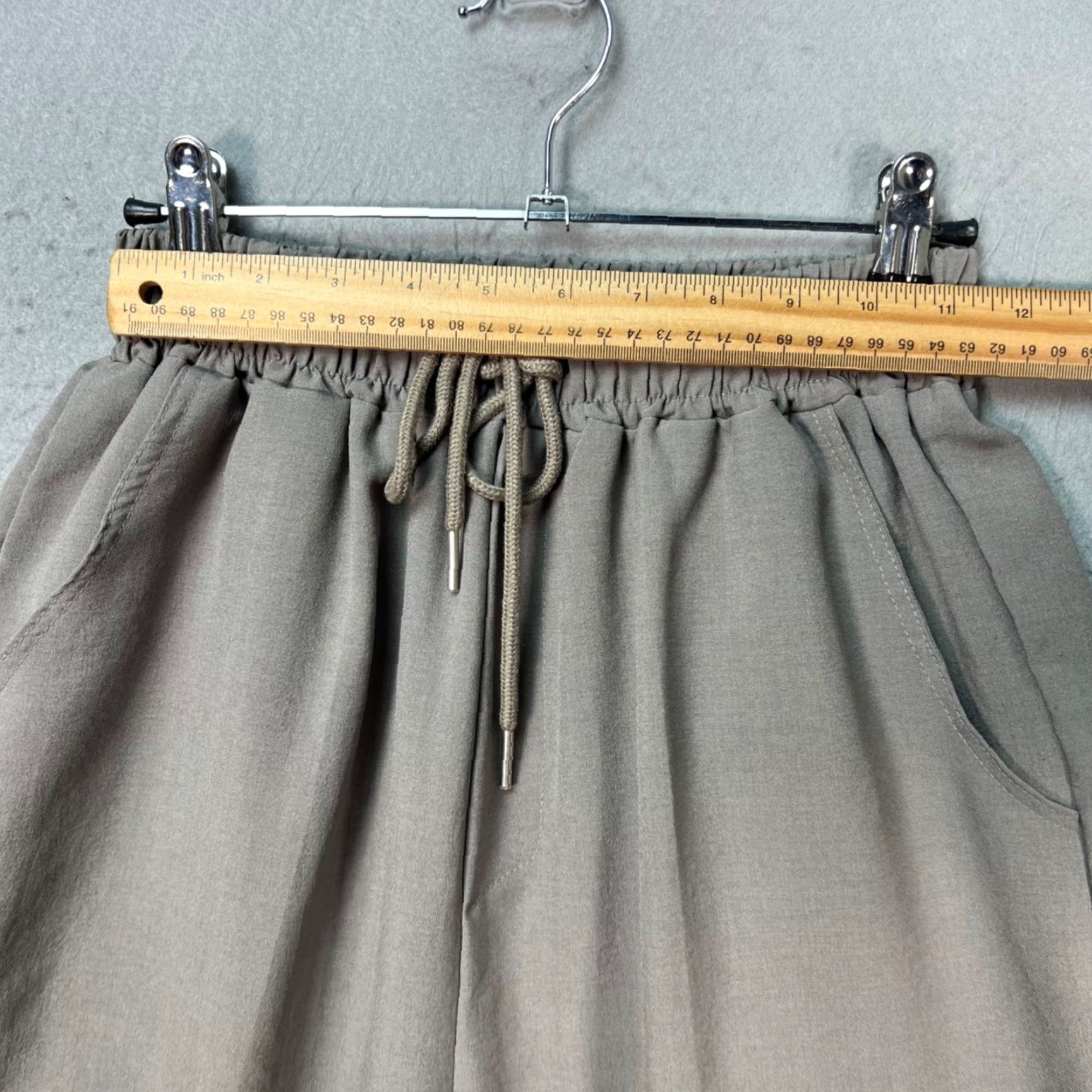 Vintage Landmuseum Womens One Size Gray Wide-Leg Elastic Waist Pants Size 42" / US 20 - 5 Thumbnail