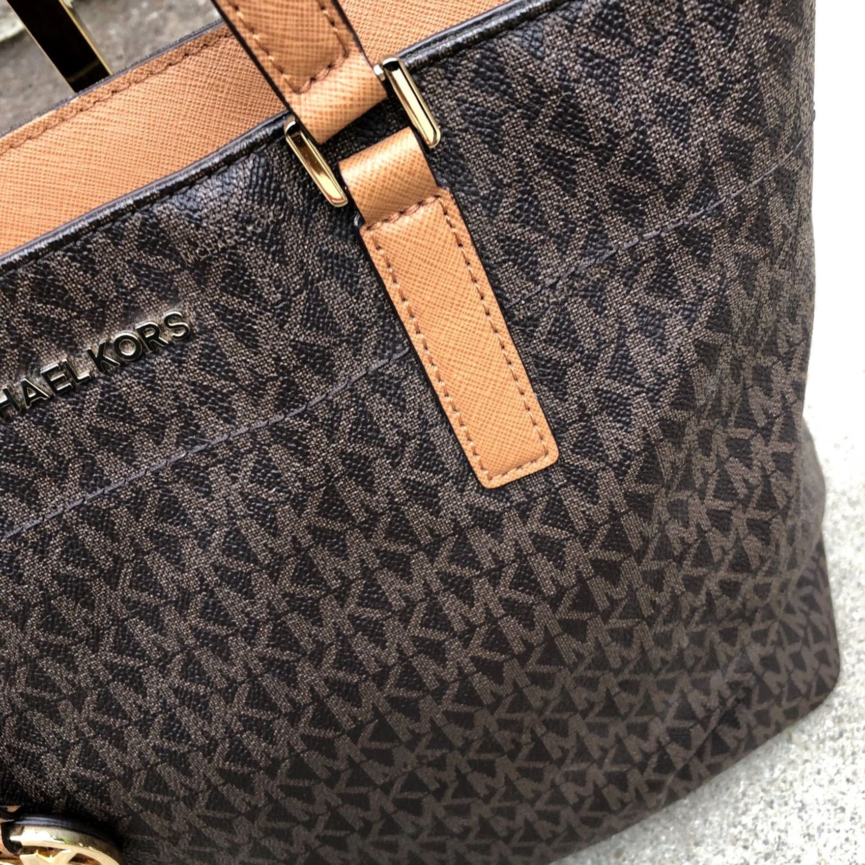 Michael Kors MICHAEL KORS Morgan Tote Shoulder Bag Purse Monogram Signature Saffiano NWT Brown Leather Women Large ZIP Bag Morgan Tote Women Brown NWT Size ONE SIZE - 3 Thumbnail