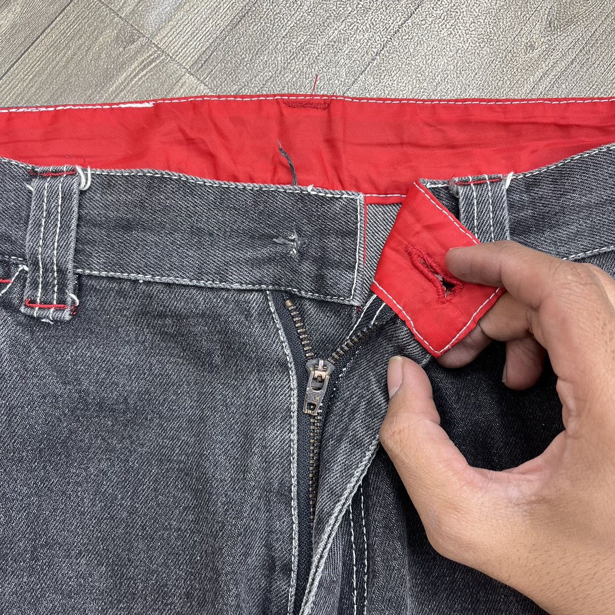 Ecko Unltd. × JNCO × Vintage Y2K Vintage Ecko Unltd Baggy Cargo Jeans Size US 33 - 15 Thumbnail