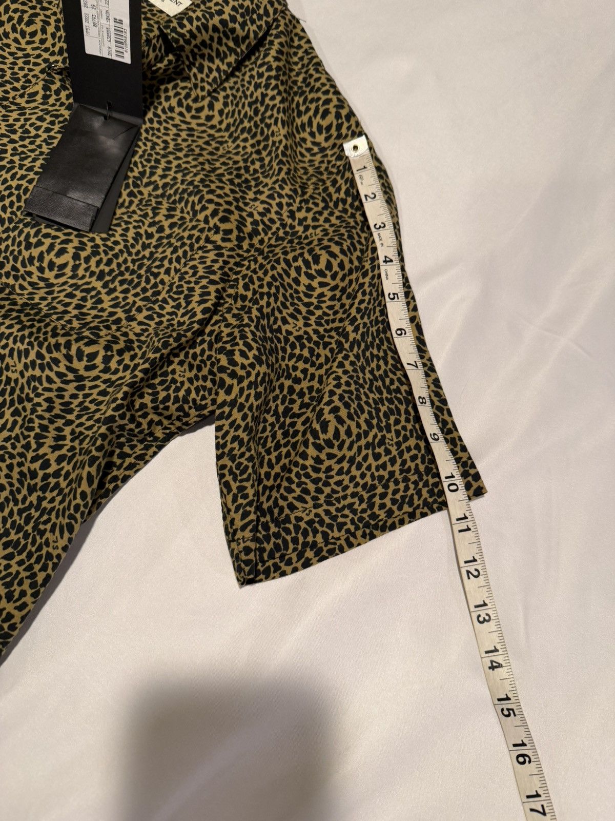 Saint Laurent Paris Saint Laurent men leopard print shirt. M. $890 Size US M / EU 48-50 / 2 - 4 Thumbnail