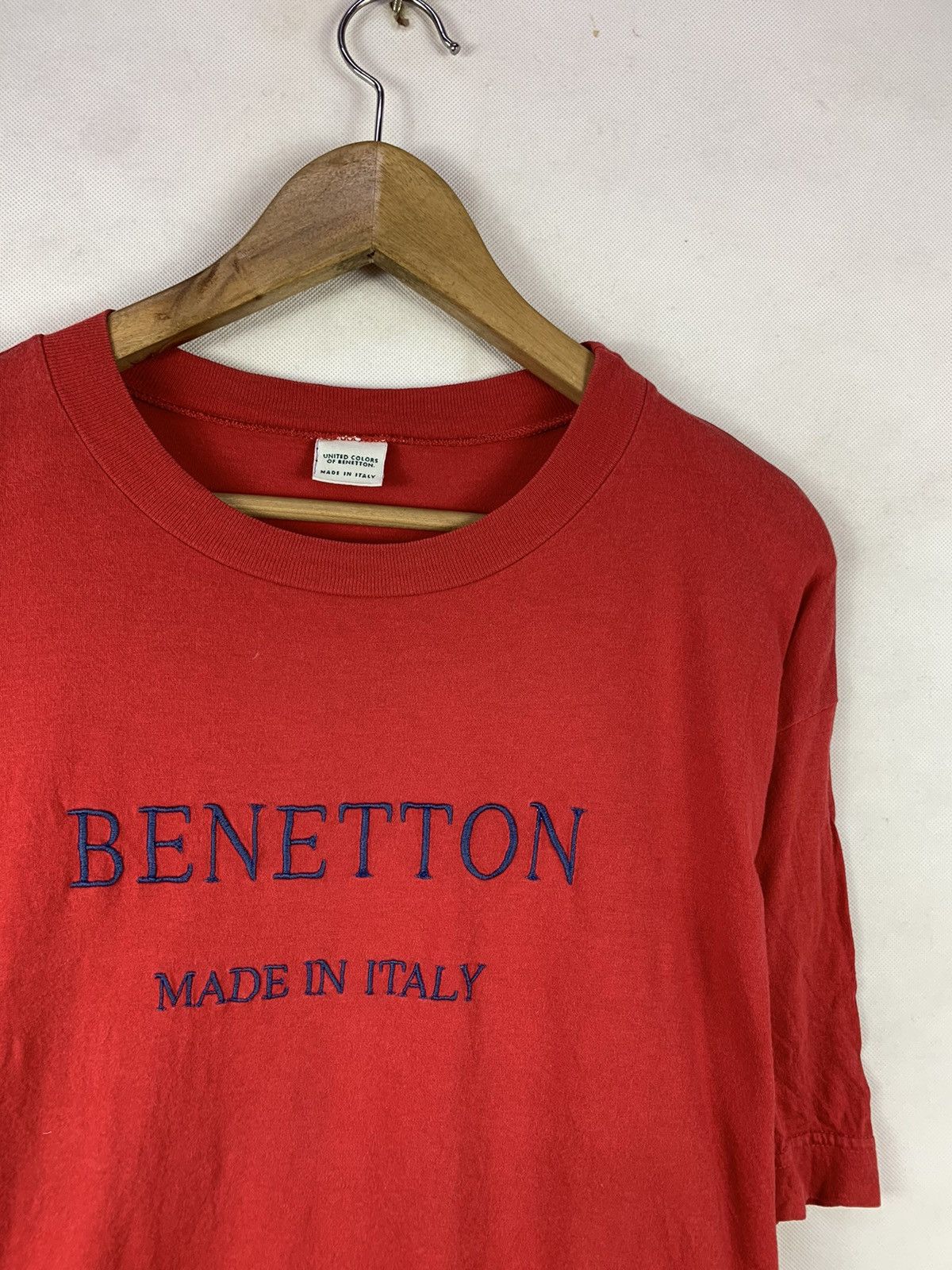 United Colors Of Benetton Steals! United Colors of Benetton Spellout Embroided Tee Size US M / EU 48-50 / 2 - 2 Thumbnail
