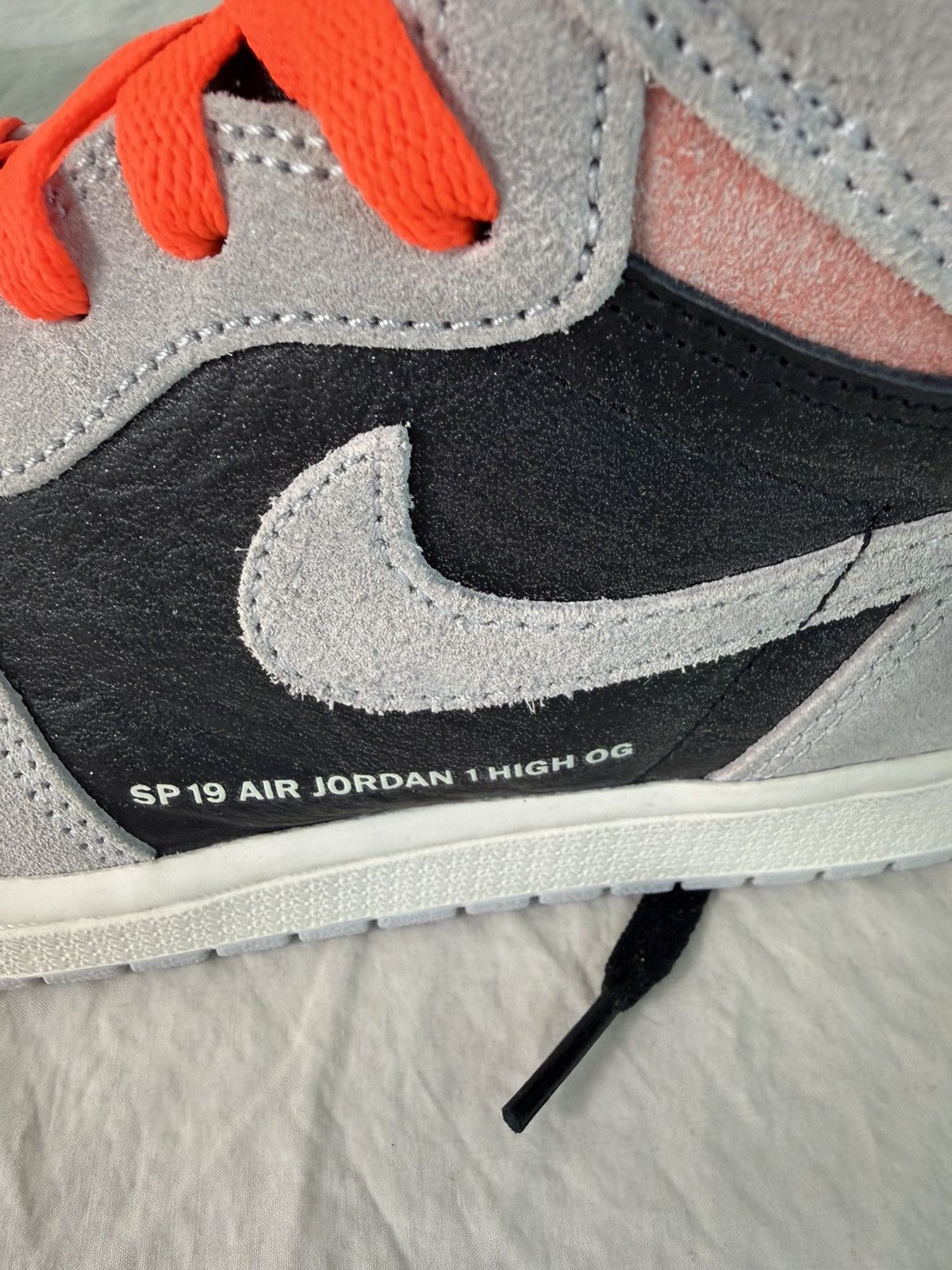 Nike Nike Jordan 1 High Hyper Crimson Neutral Grey spiderman Size US 9.5 / EU 42-43 - 18 Thumbnail