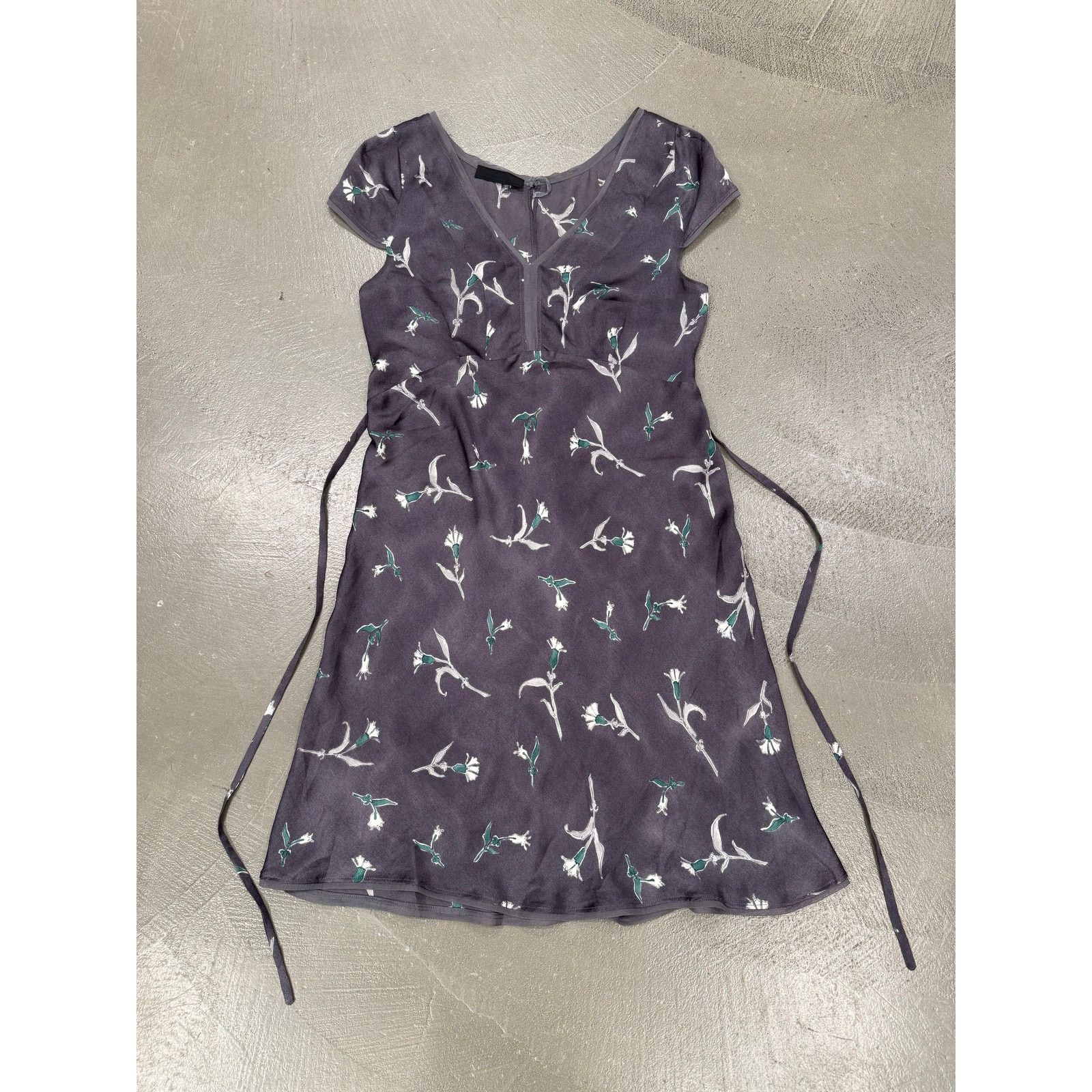 Prada F/W 1997 Prada floral silk mini dress Size M / US 6-8 / IT 42-44 - 3 Thumbnail